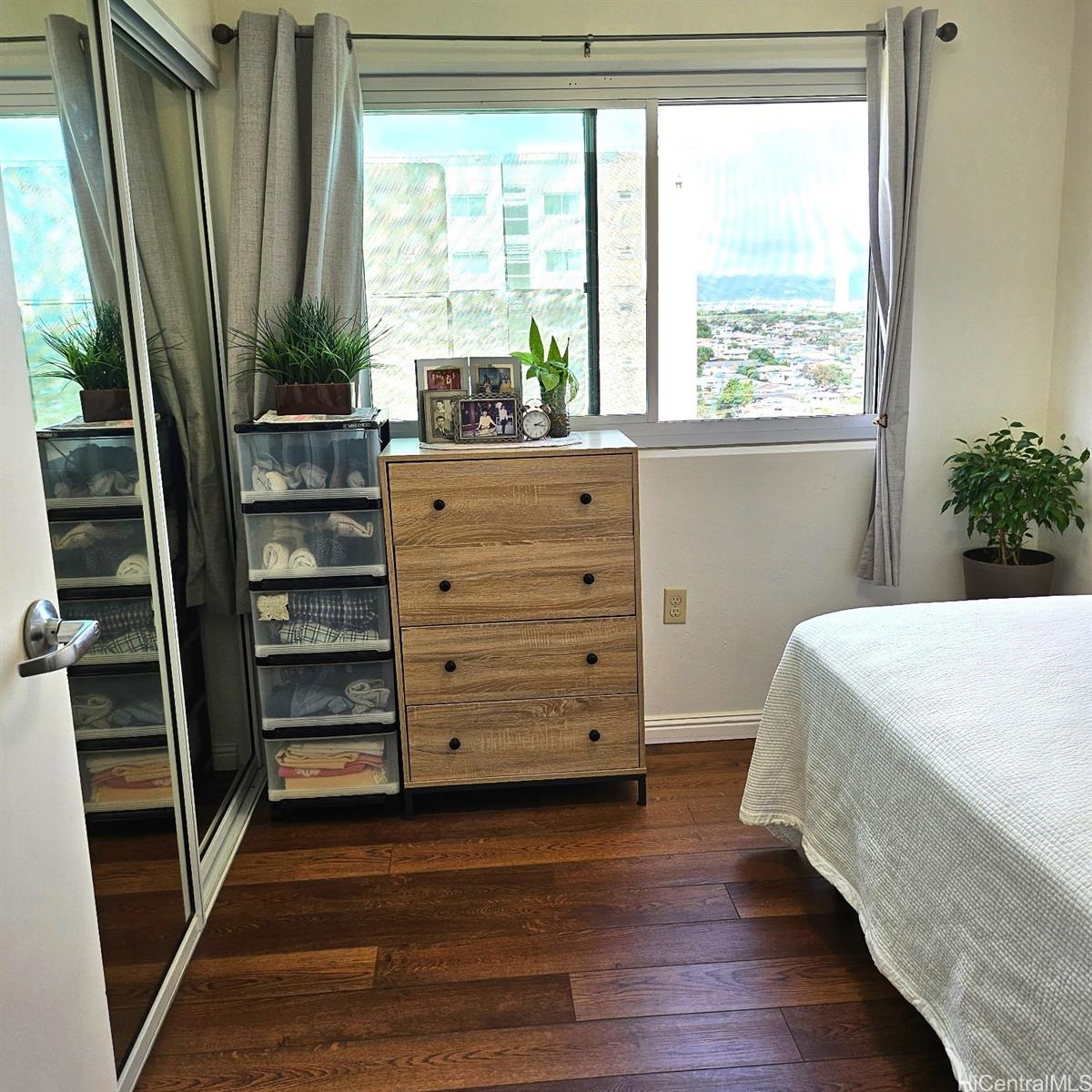94-979 Kauolu Place  Unit 1002