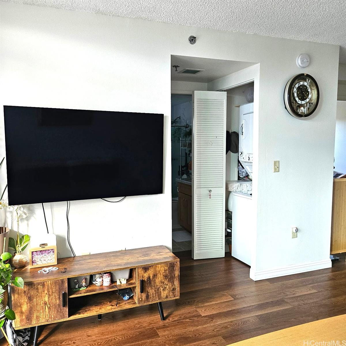 94-979 Kauolu Place  Unit 1002