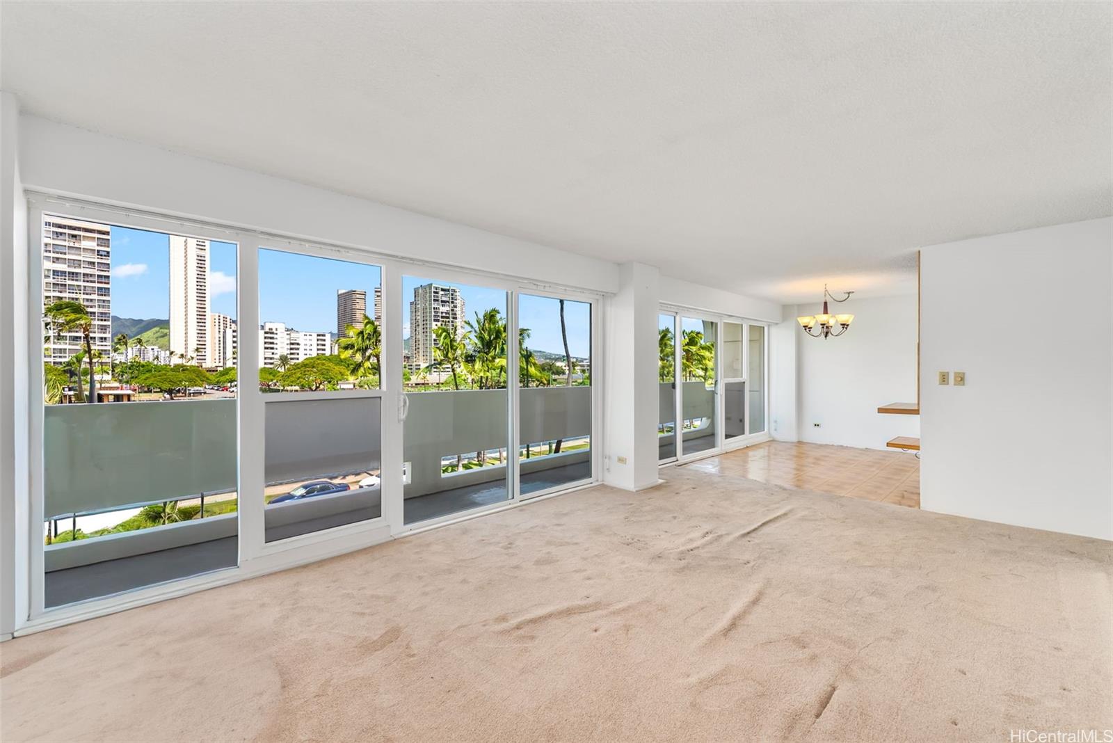 2085 Ala Wai Boulevard A32