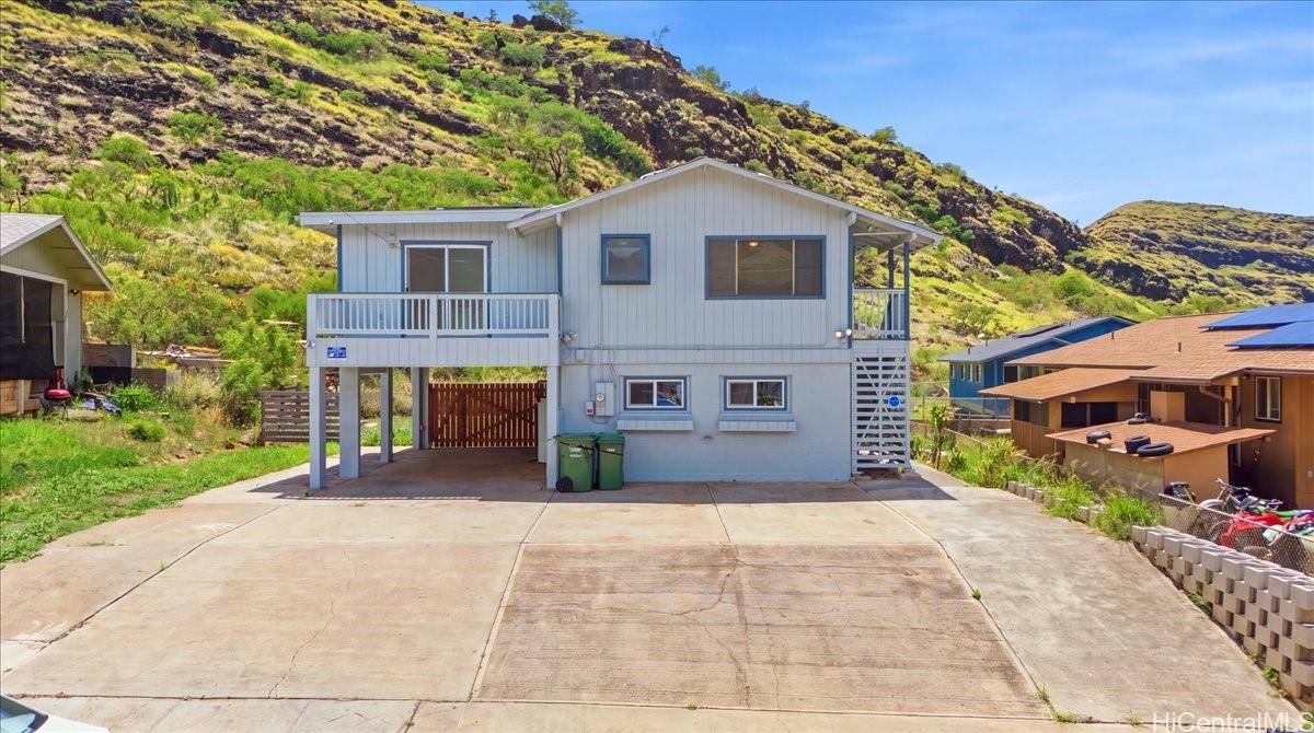 85-1279 Kaneilio Street