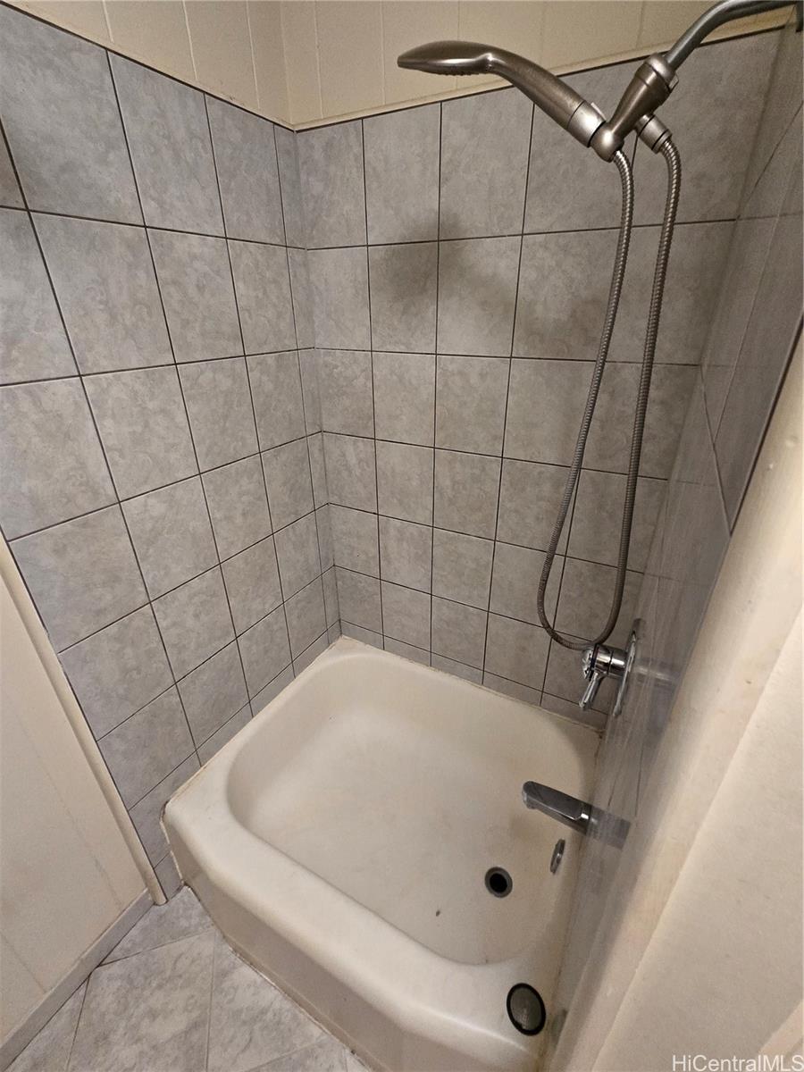 Photo 12 of 25