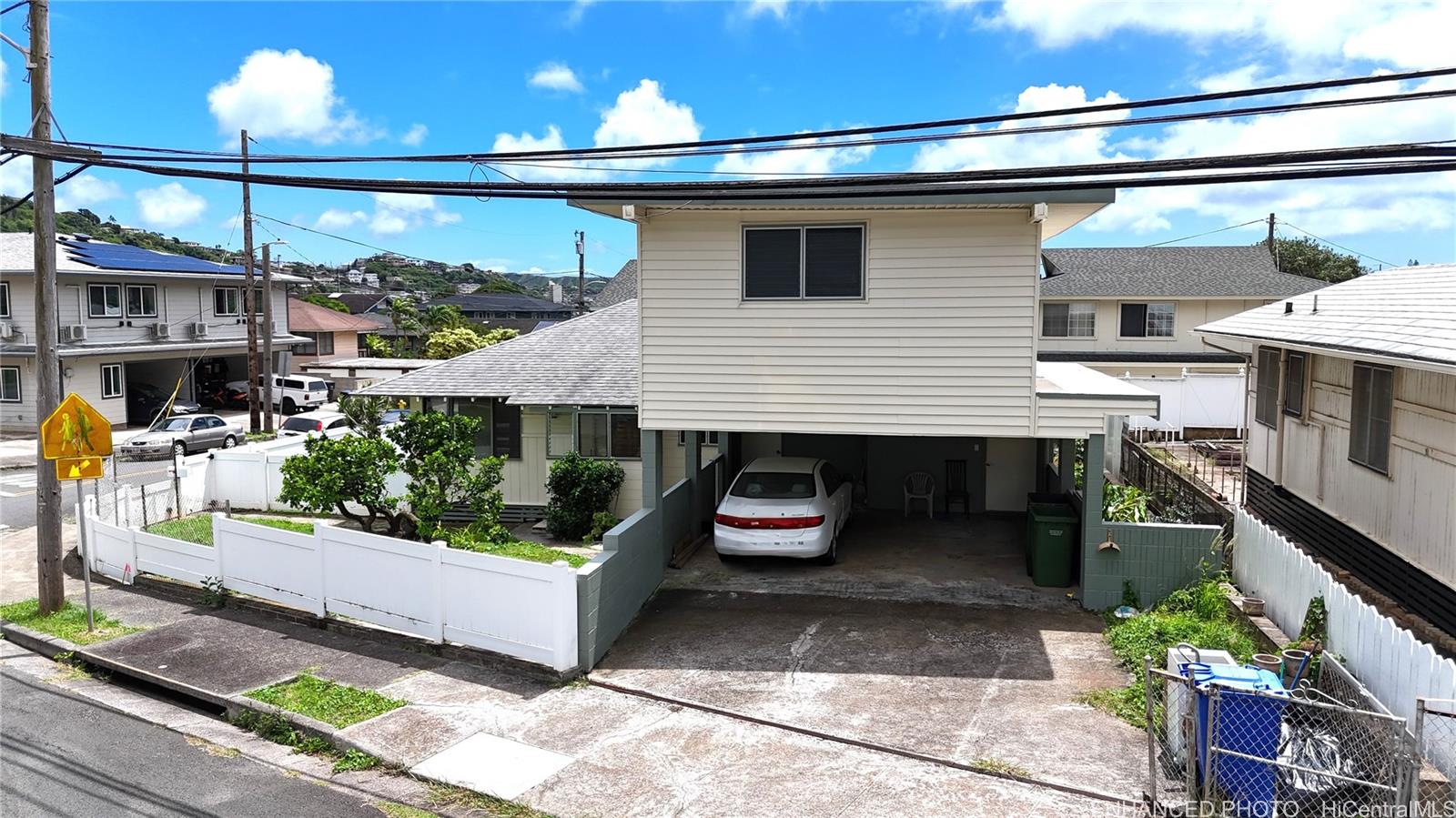 3347 Kalua Road