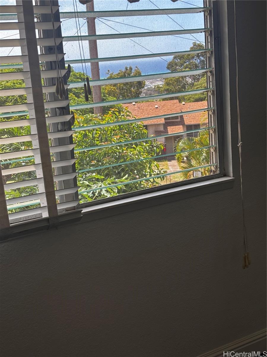 Photo 12 of 22