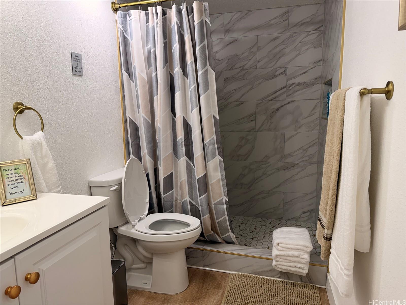 Photo 15 of 21