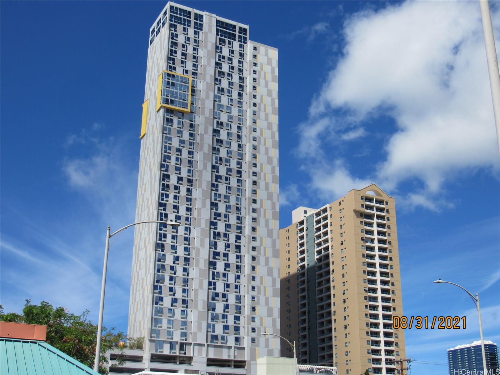 988 Halekauwila Street 2001