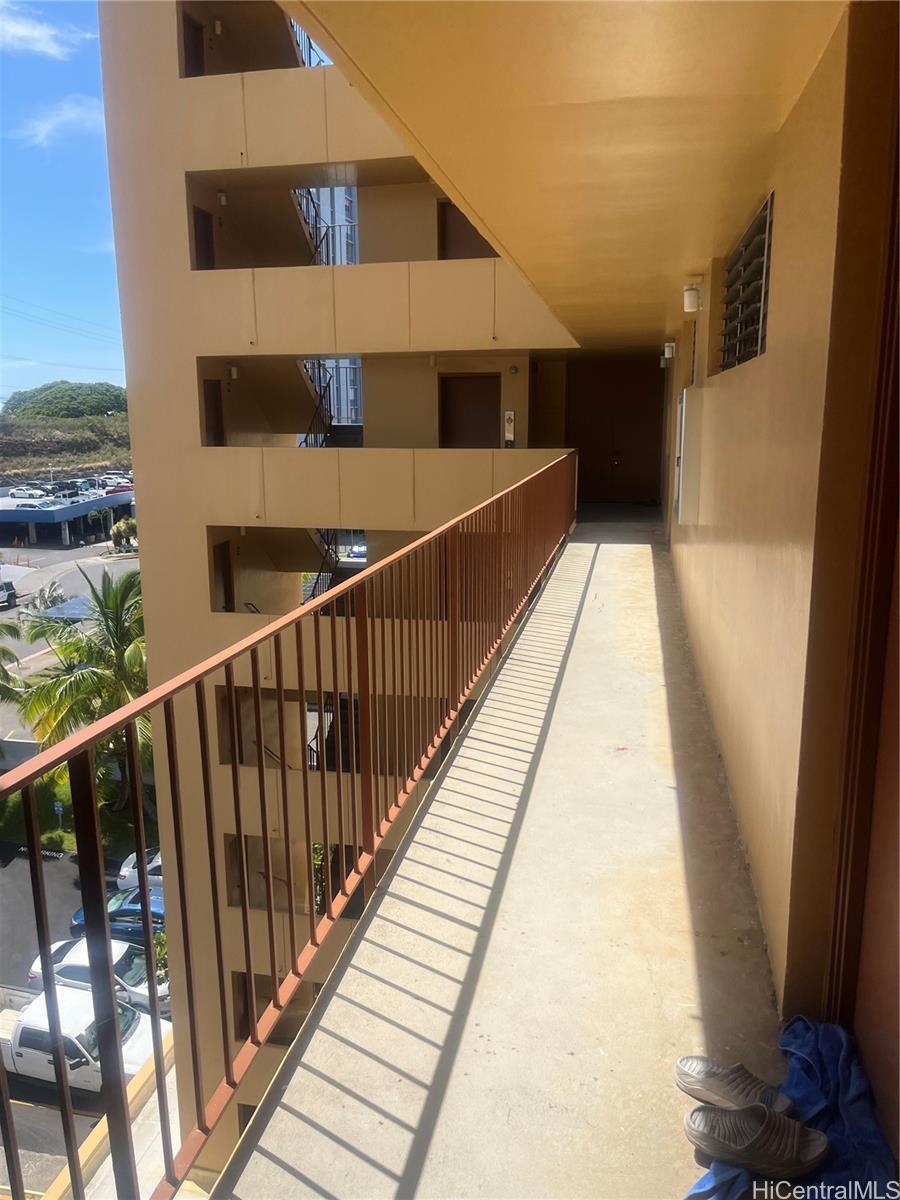 Photo 23 of 25