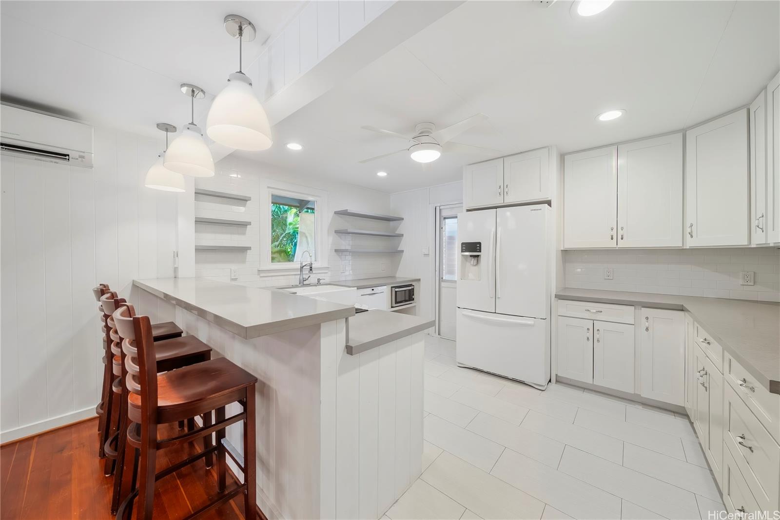 734 10th Avenue  Unit B
