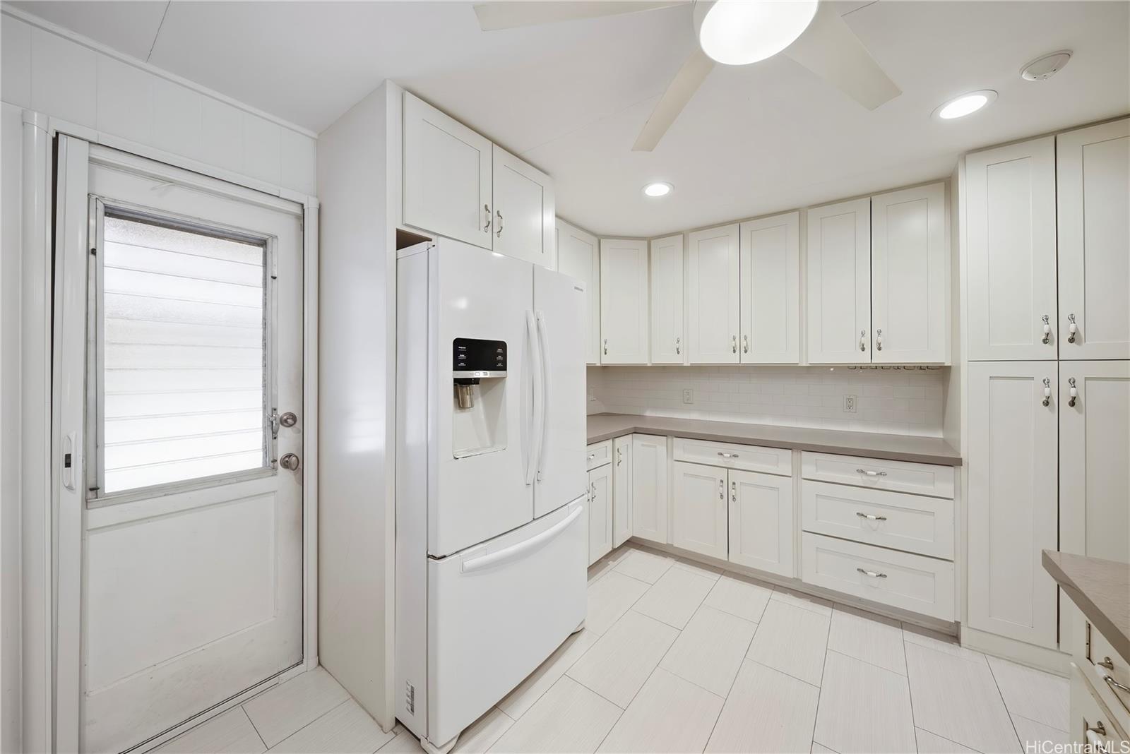 734 10th Avenue  Unit B