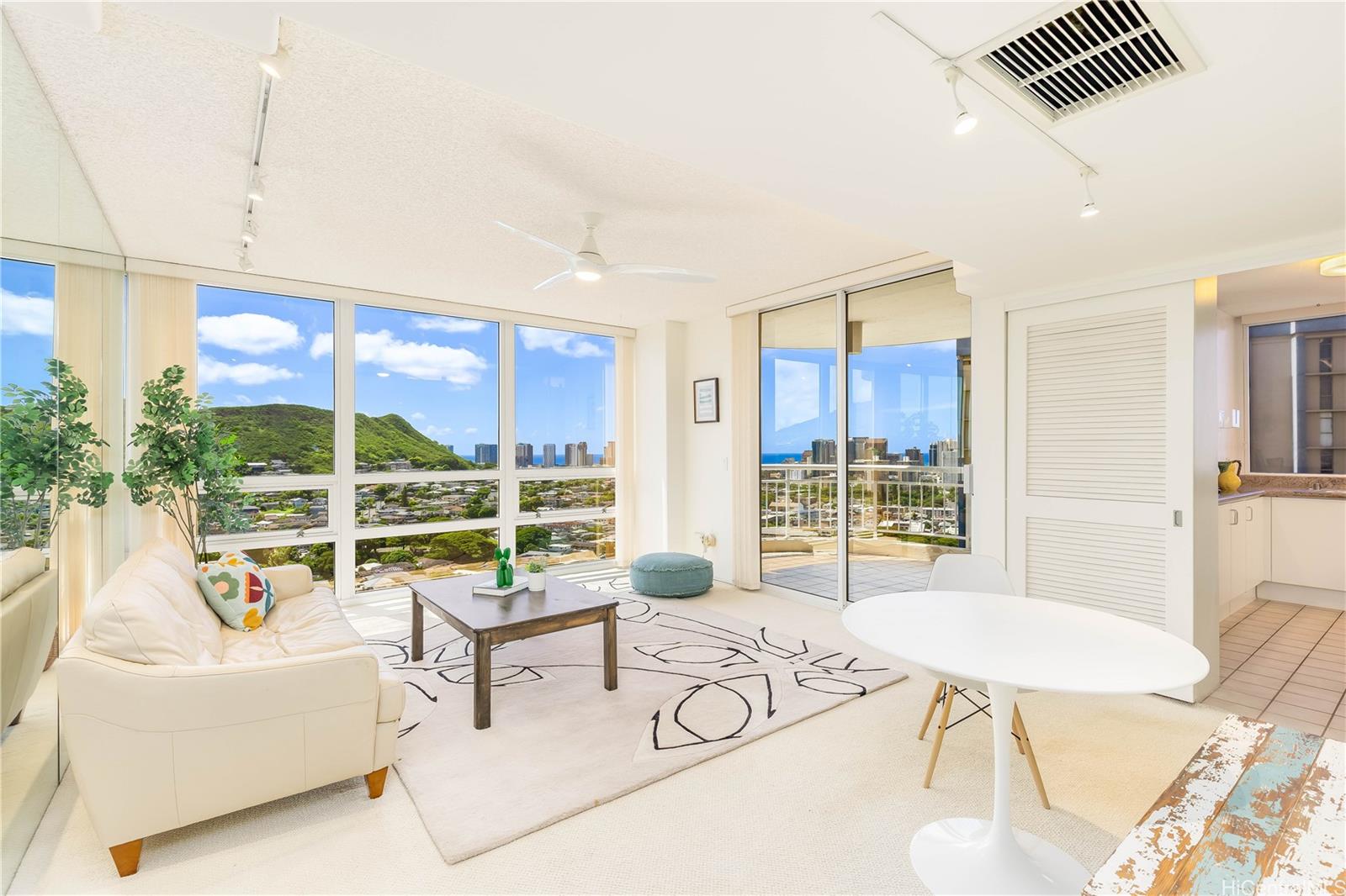 2047 Nuuanu Avenue 2202