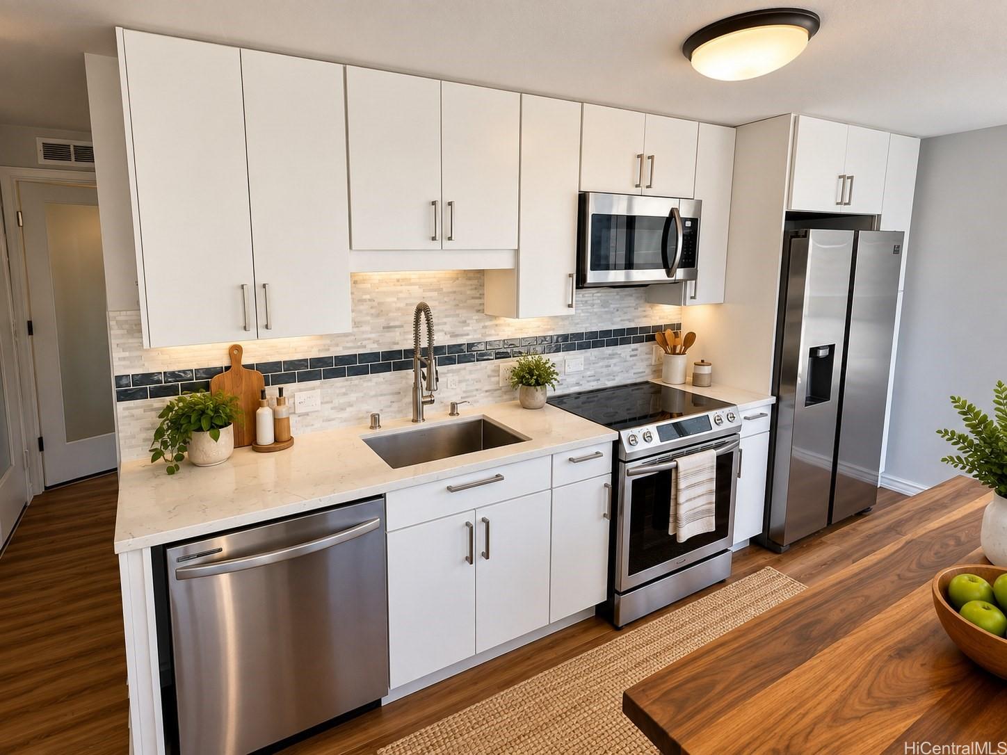 Click for more details 2421 Tusitala Street 801