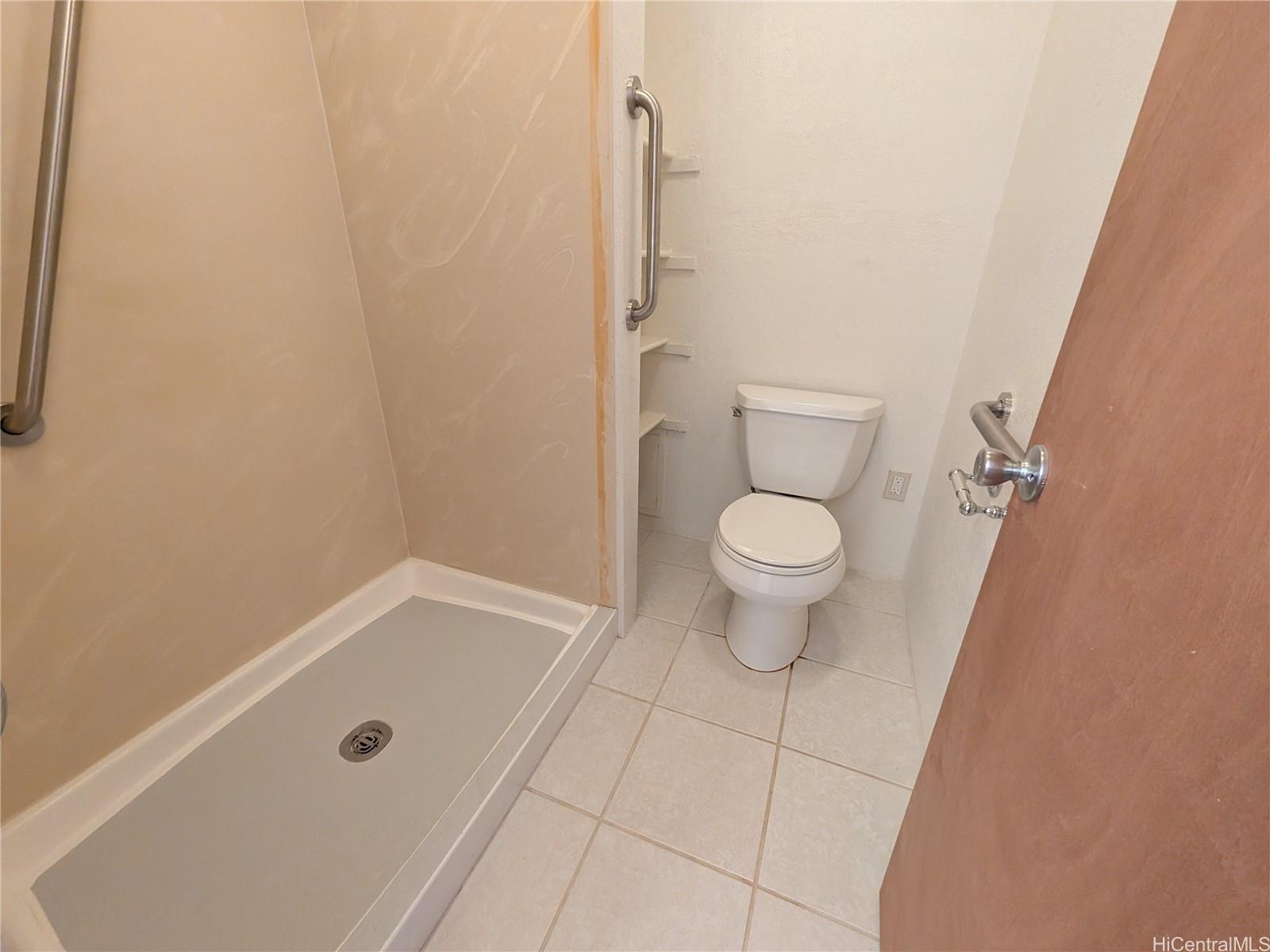 Photo 14 of 24