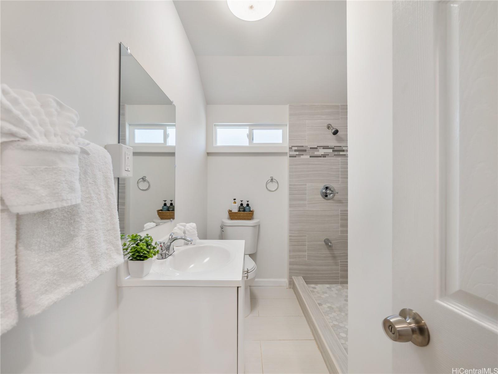 1301 California Avenue  Unit 12