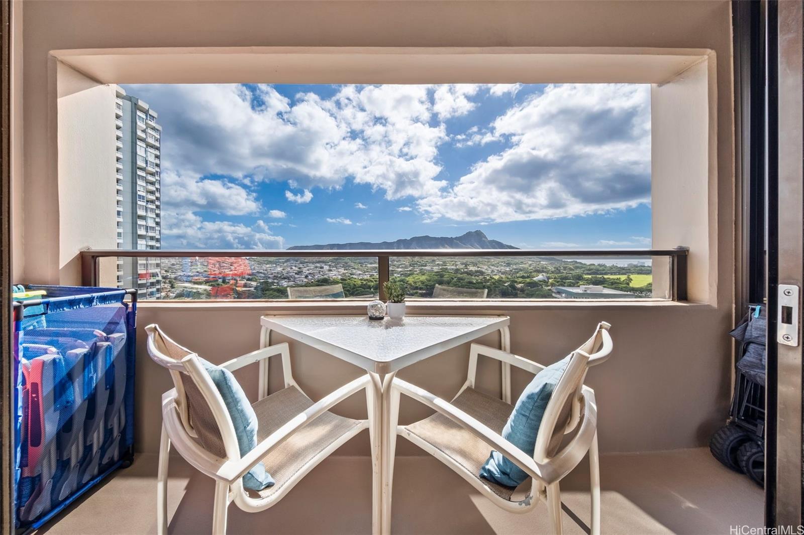 229 Paoakalani Avenue 2114