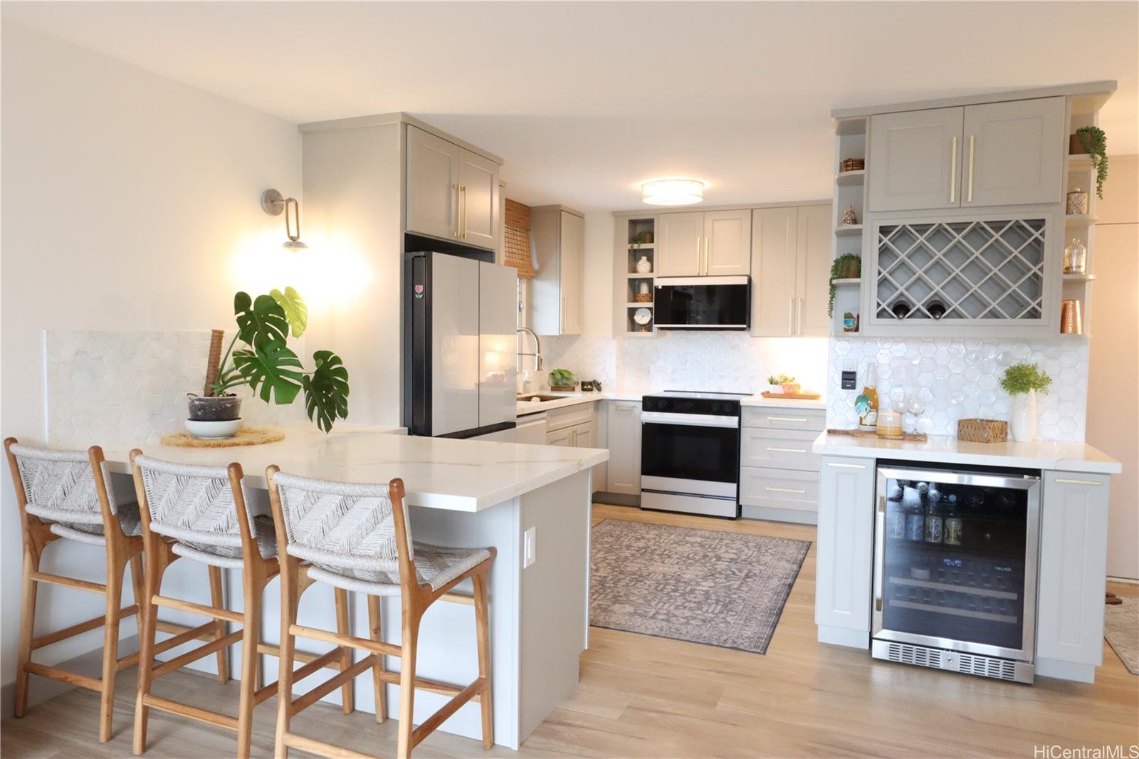 1848 Kahakai Drive 2208