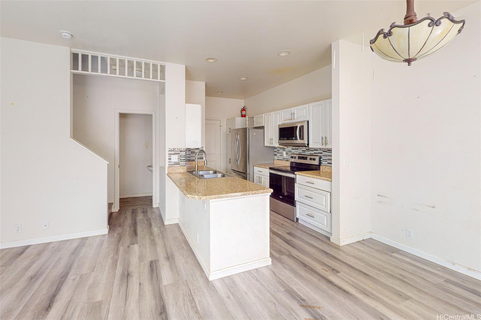 91-1001 Keaunui Drive  Unit 111