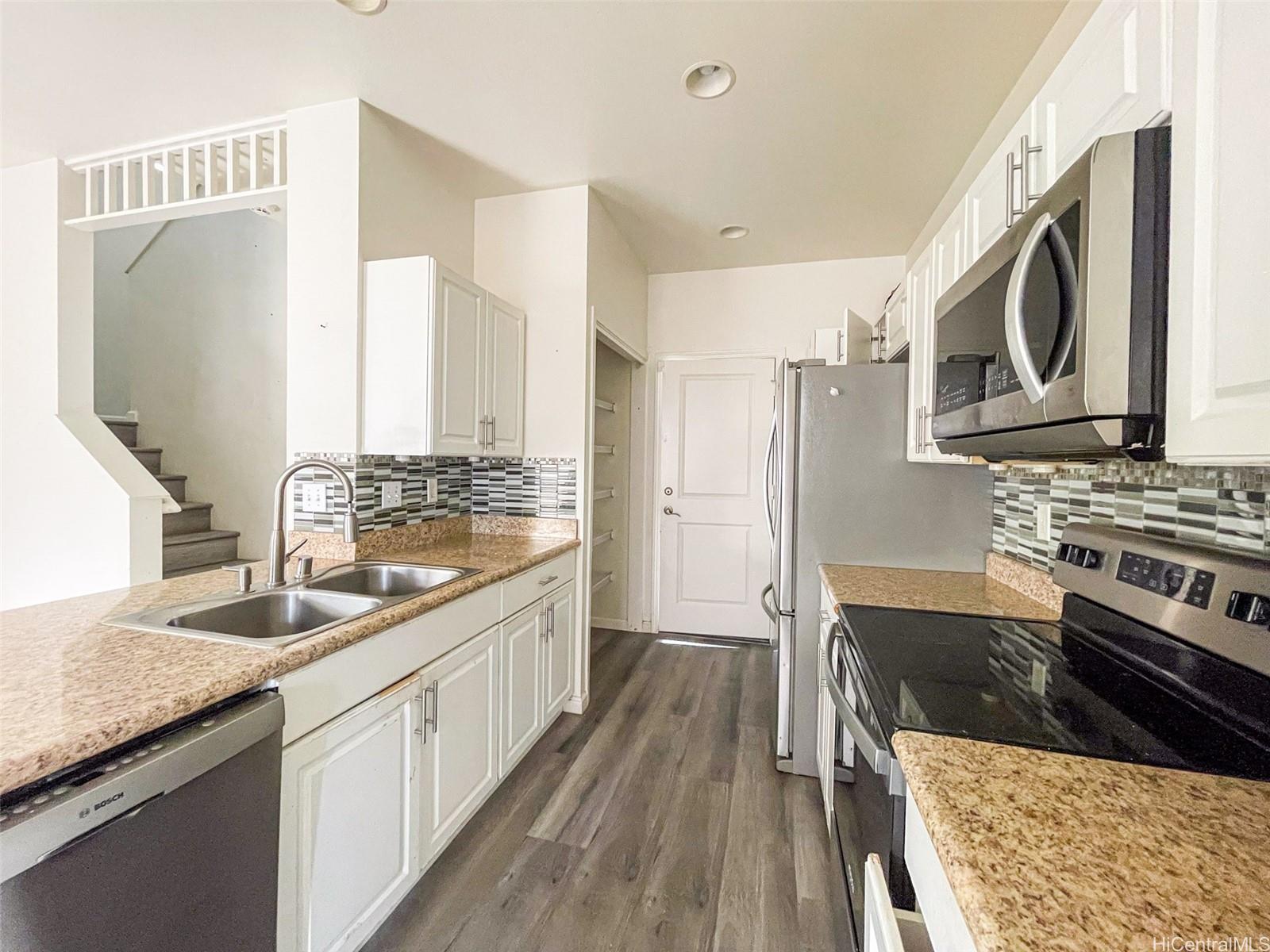 91-1001 Keaunui Drive  Unit 111