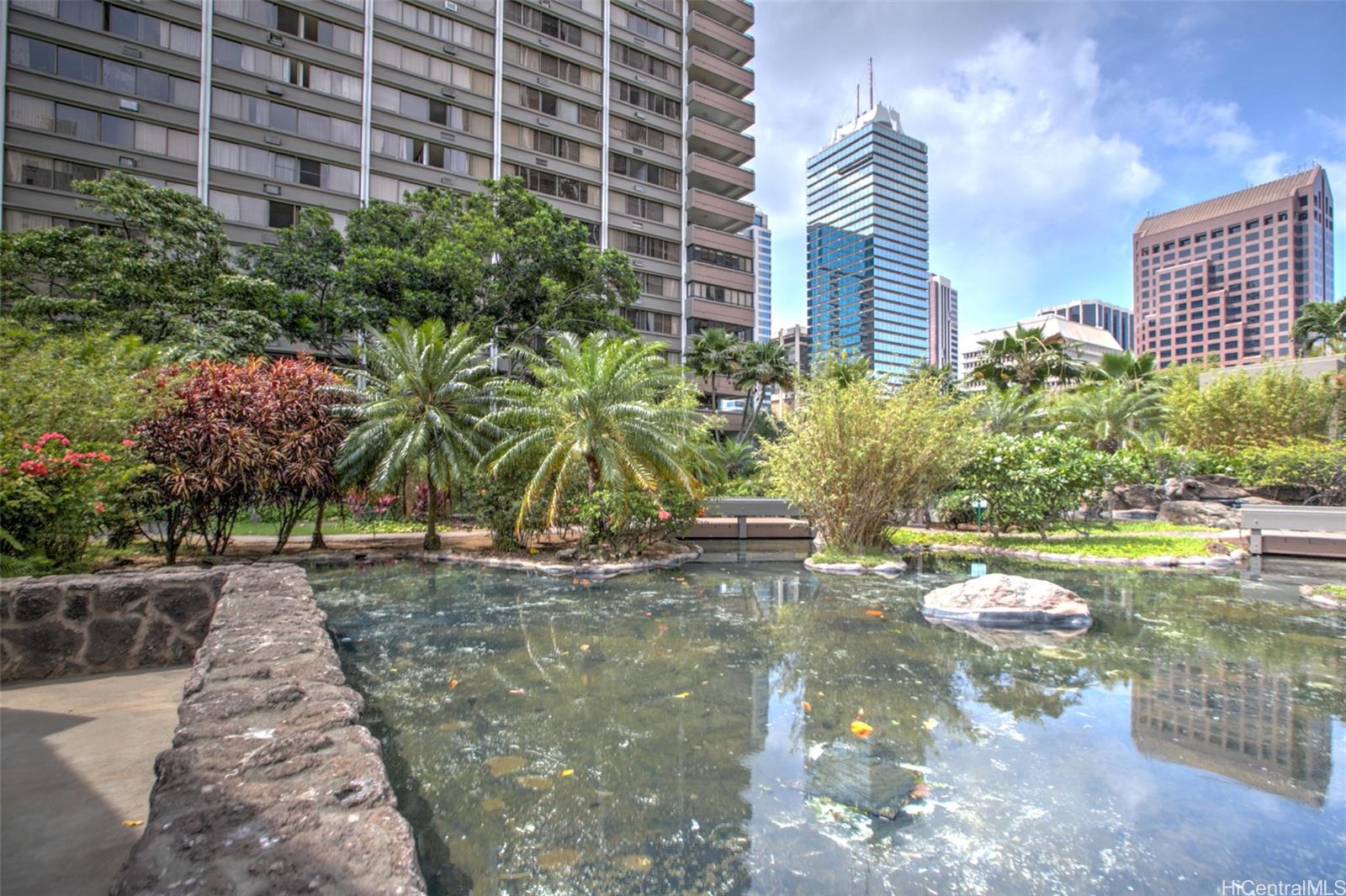 55 S Kukui Street  Unit D2106