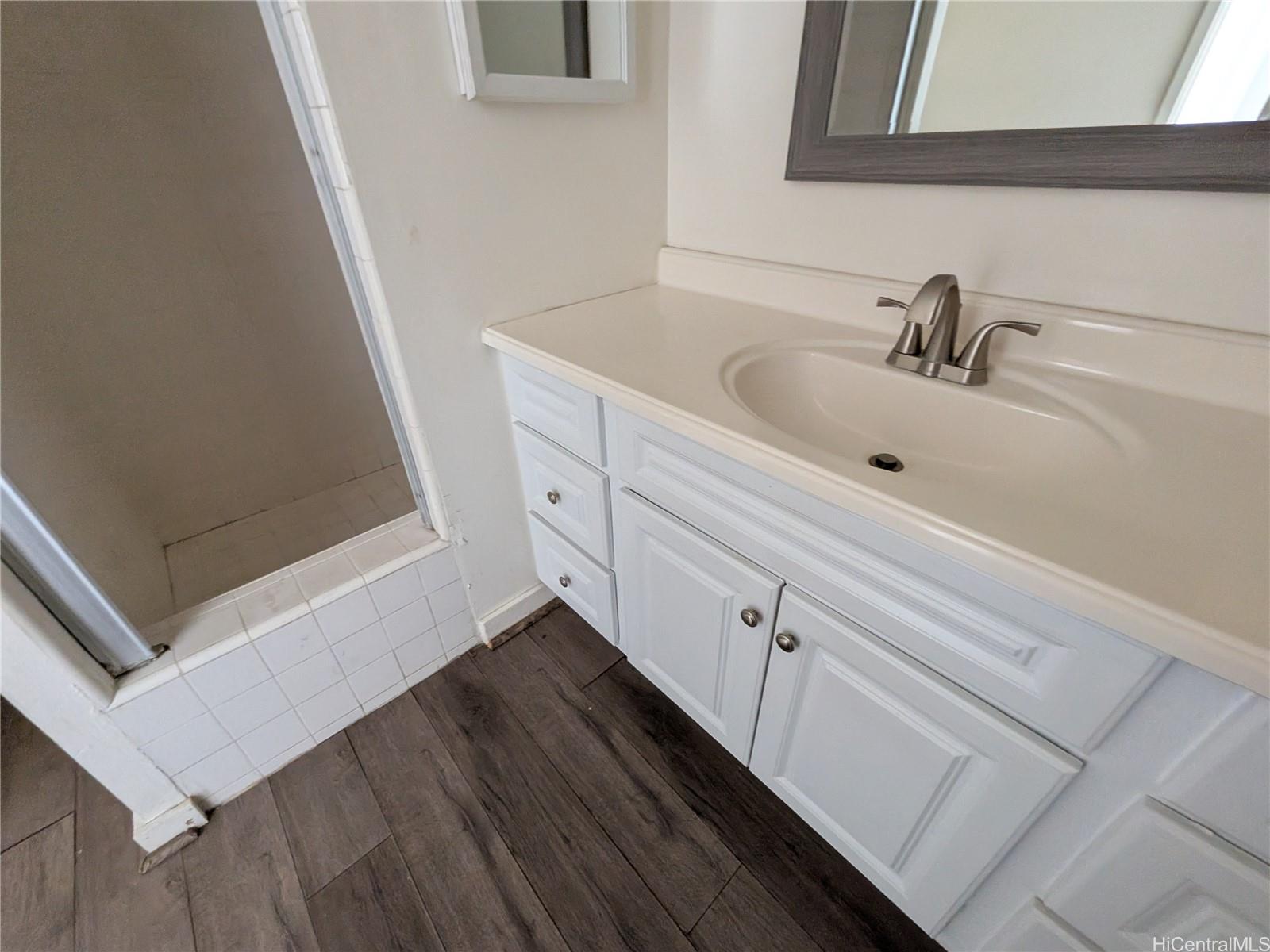620 Mccully Street  Unit 606