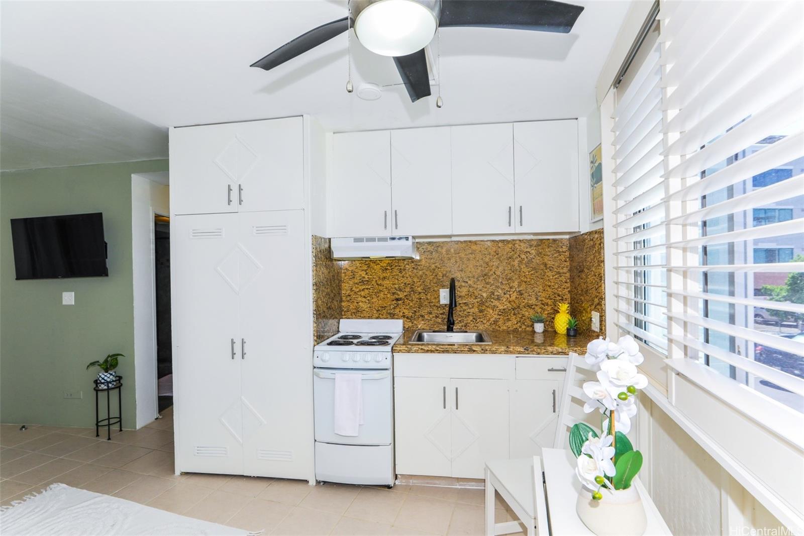 1139 9th Avenue  Unit 202