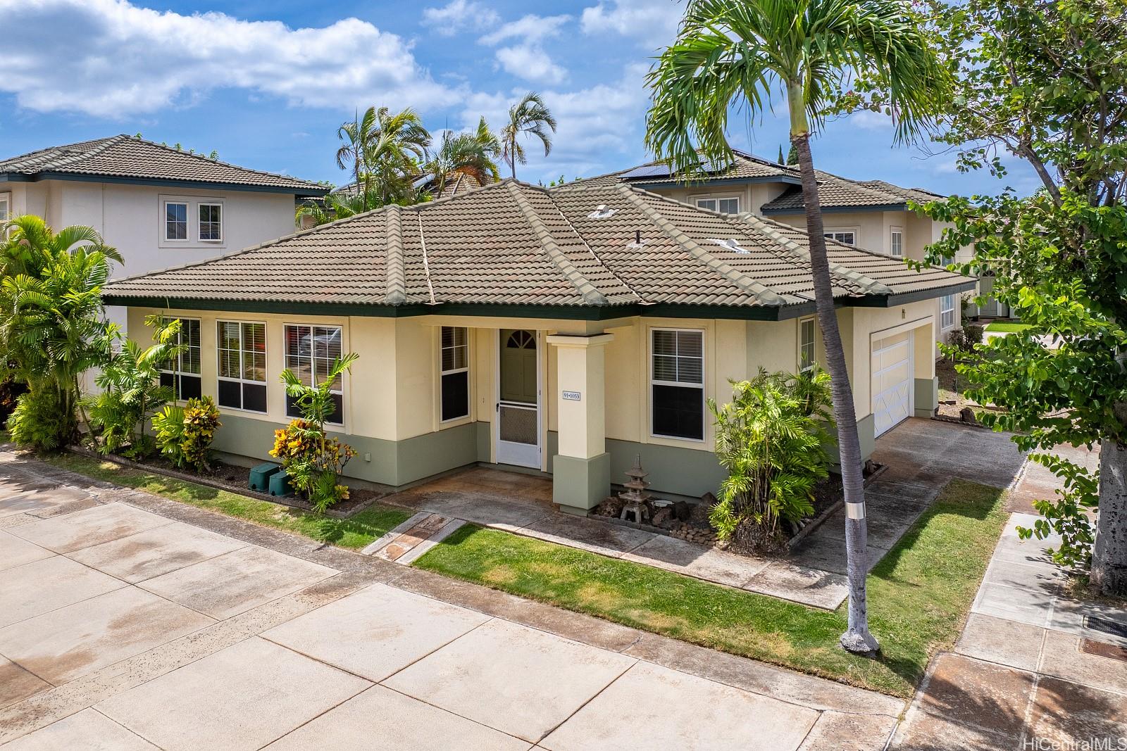 Click for more details 91-1053 Maulihiwa Street