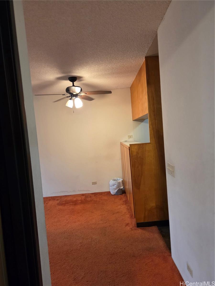 Photo 17 of 23
