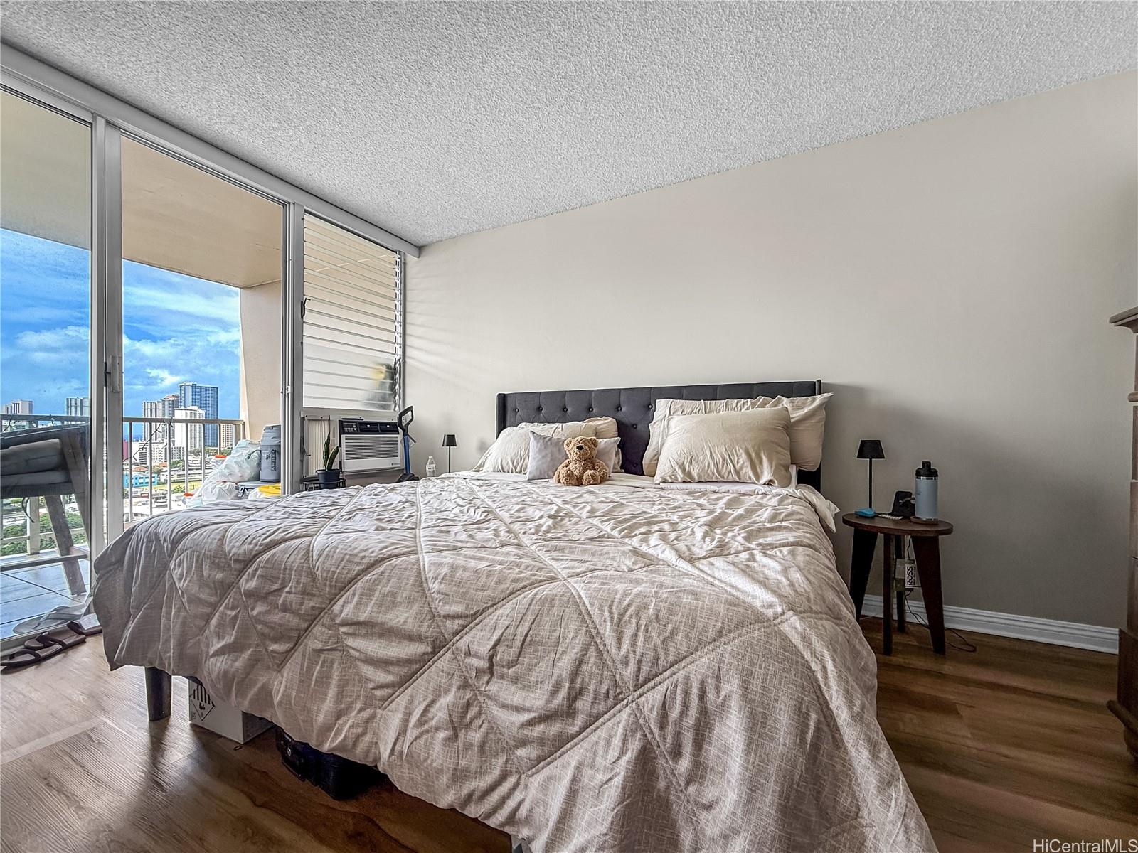 1215 Alexander Street  Unit 1201