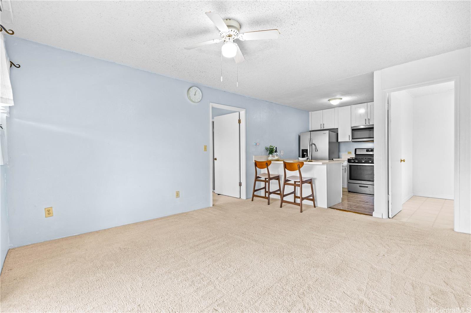Photo 17 of 21