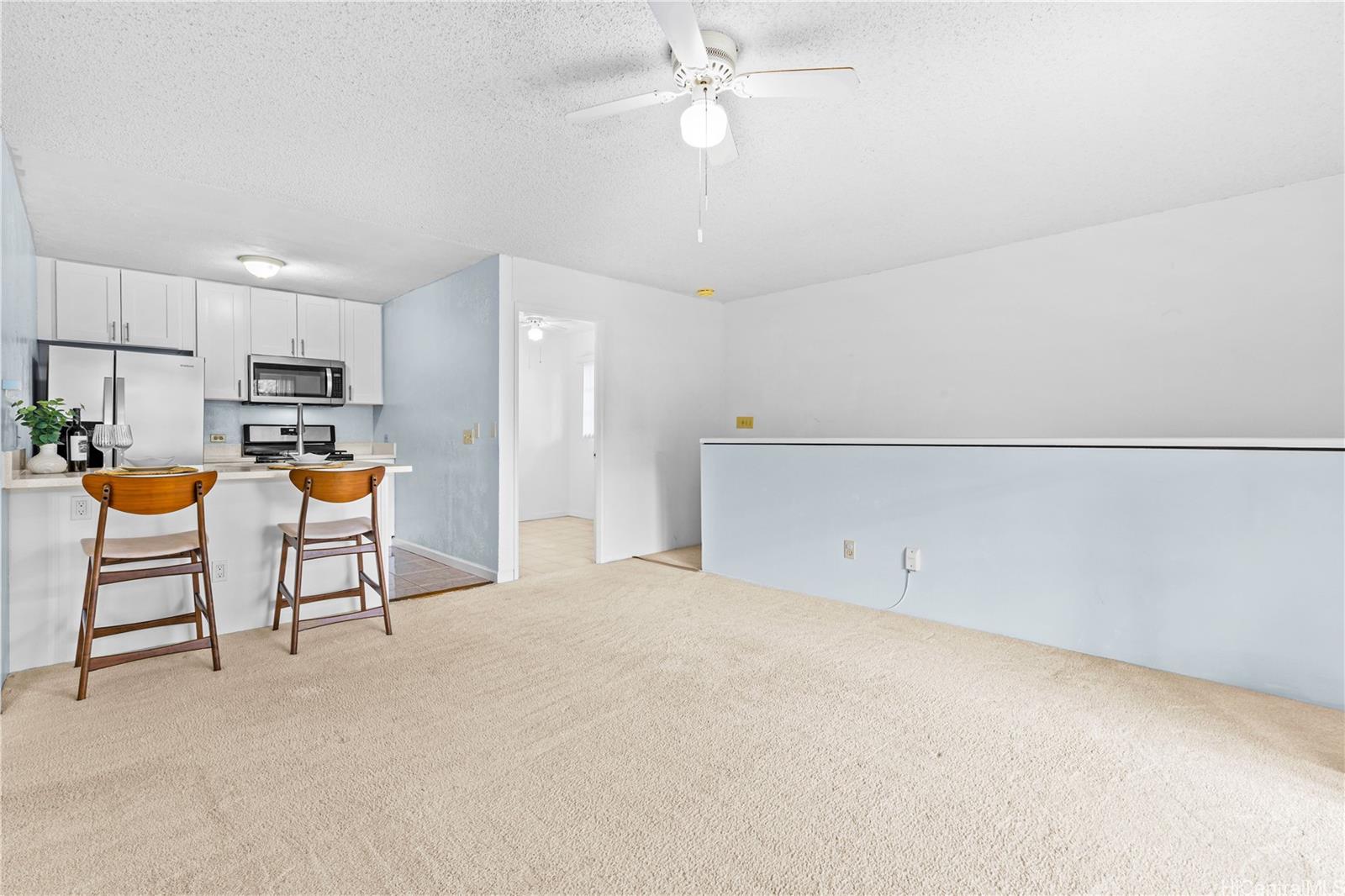 Photo 9 of 21