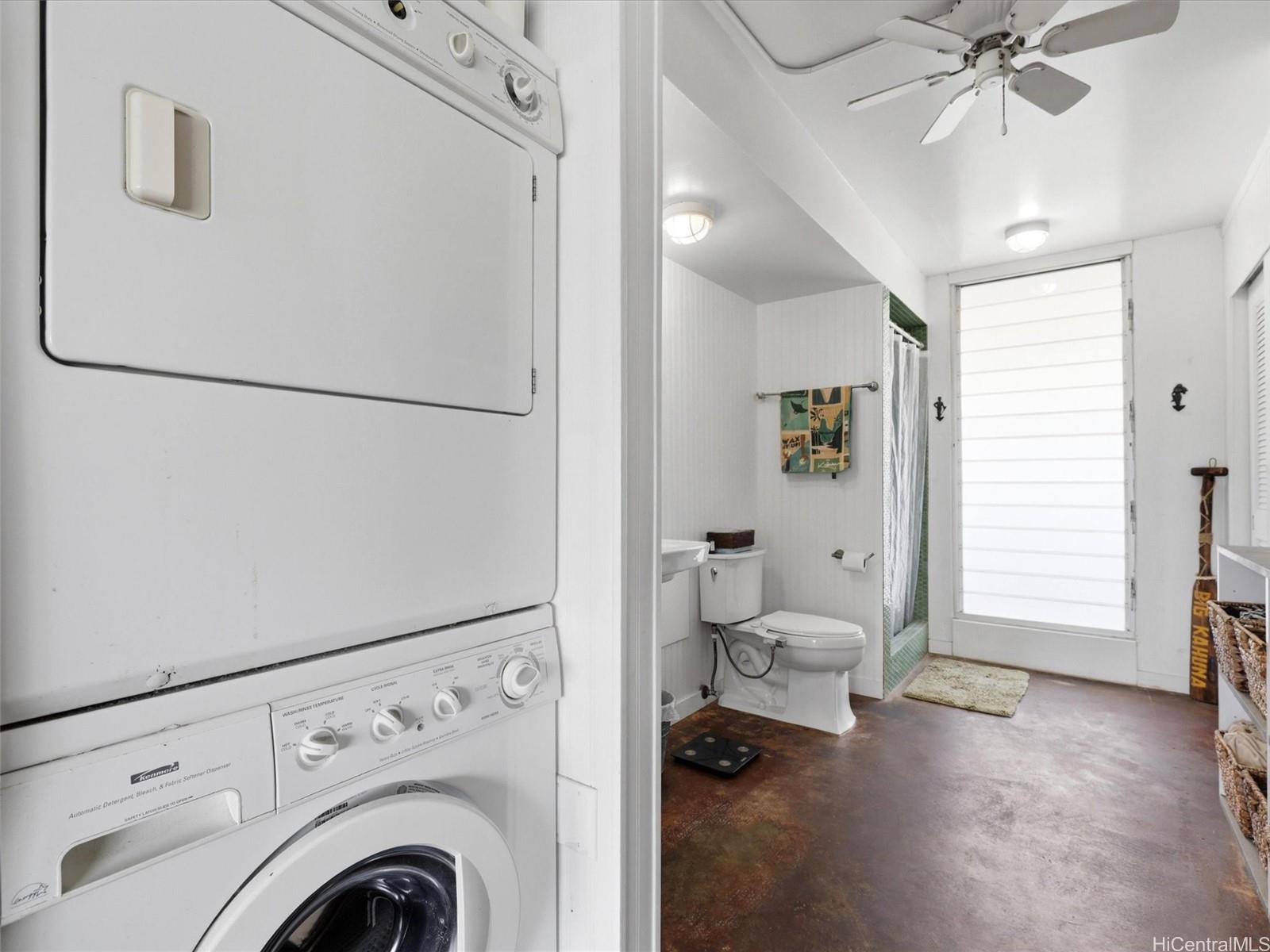 2895 Kalakaua Avenue  Unit 207