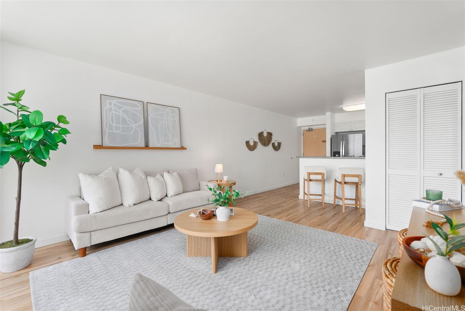801 South Street 4202
