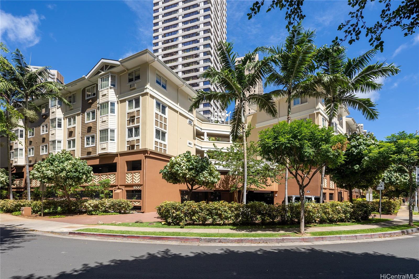 1800 Kaioo Drive C304