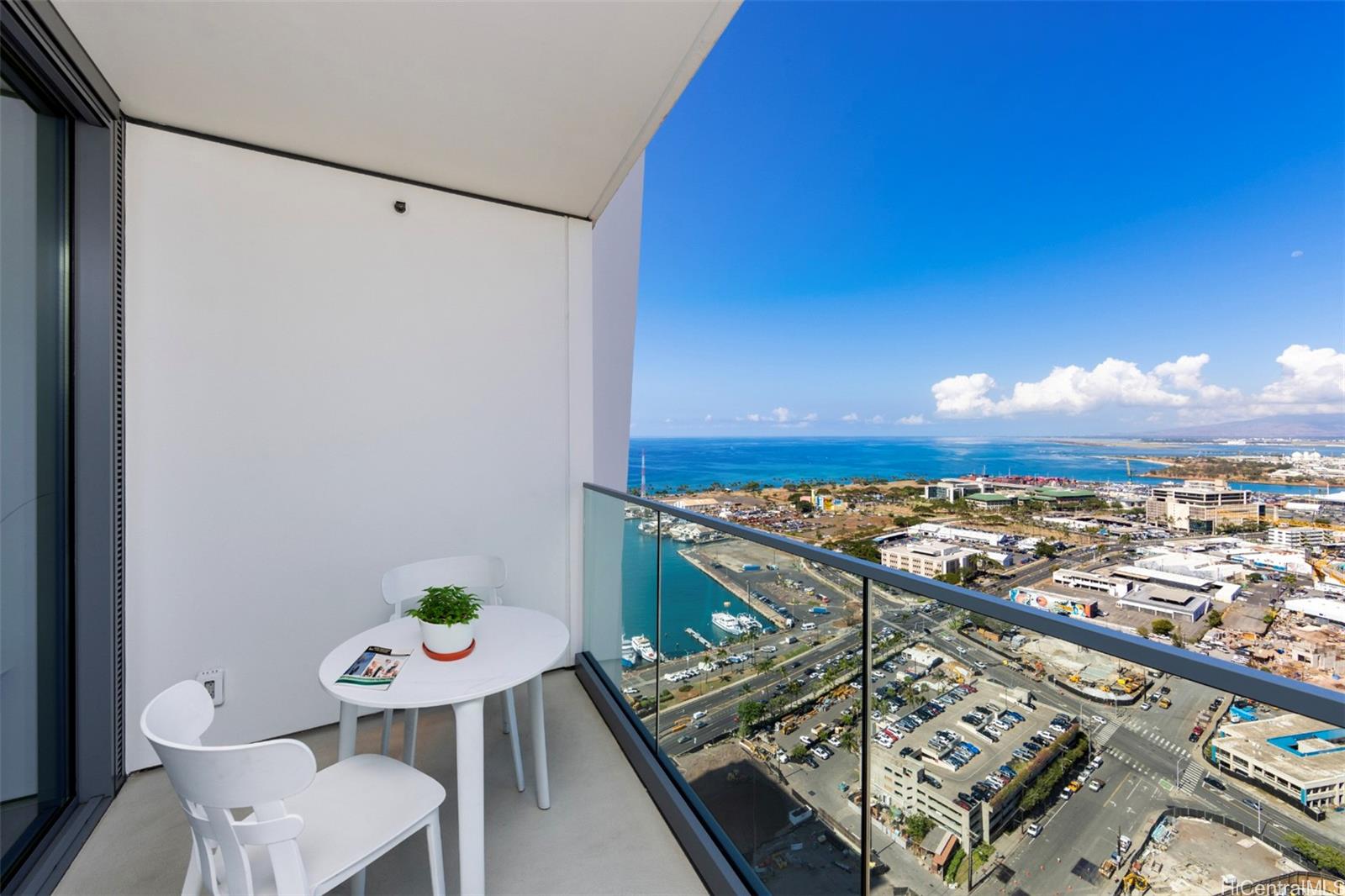 Click for more details 1000 Auahi Street 3611