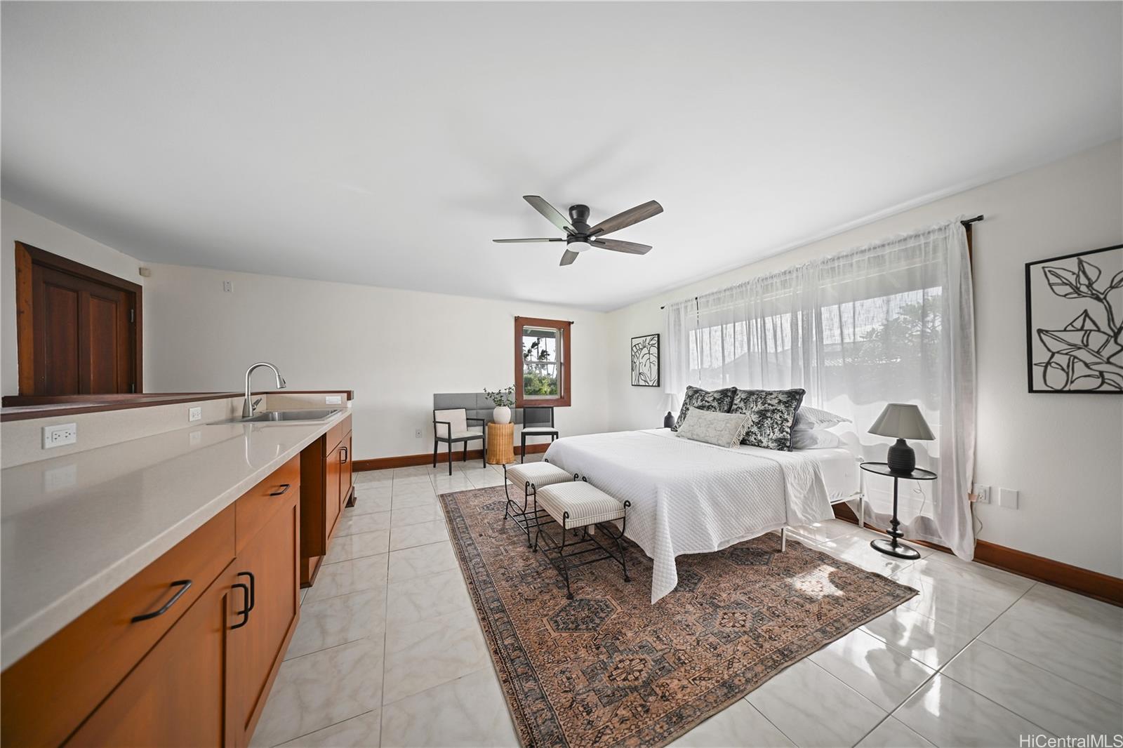 87-579 Farrington Highway