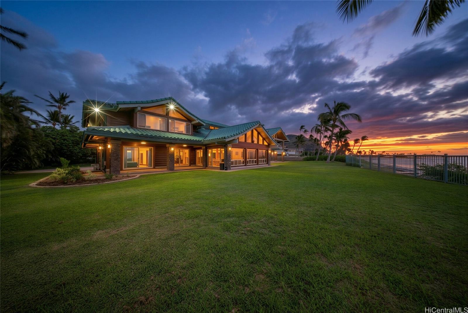 87-579 Farrington Highway 87-579 Farrington Highway