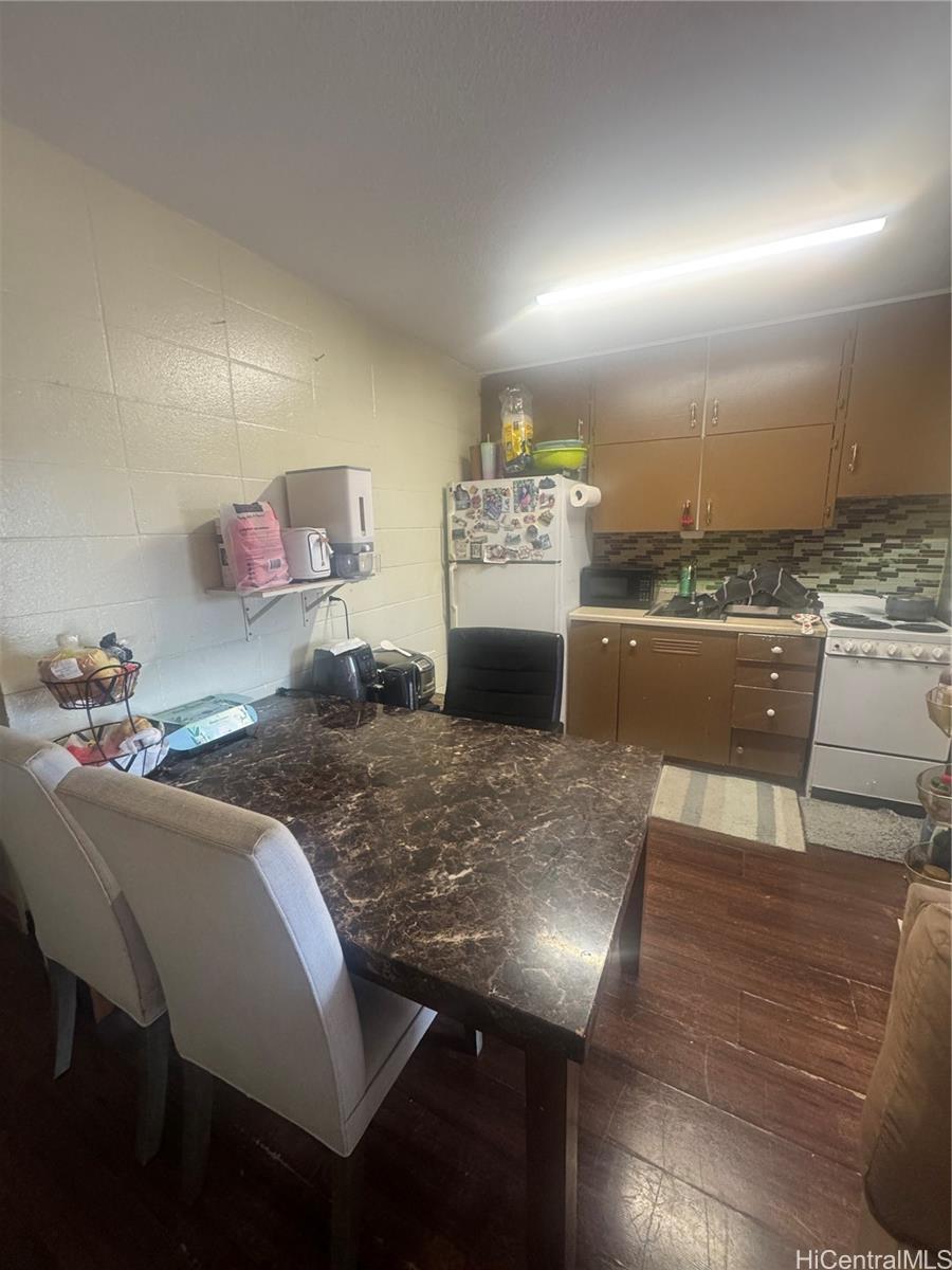 94-099 Waipahu Street  Unit A312