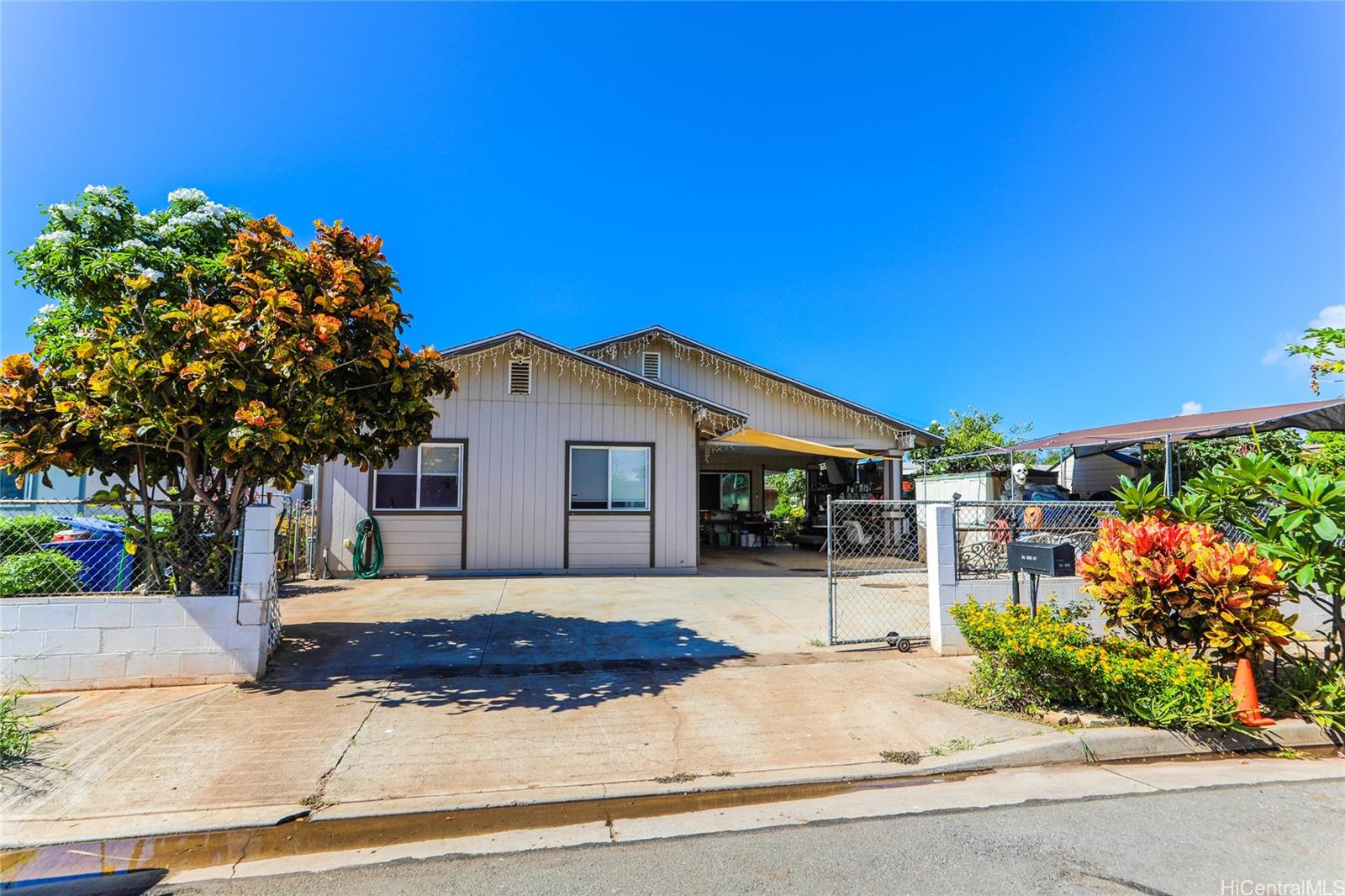 Click for more details 91-868 Hahanui Street