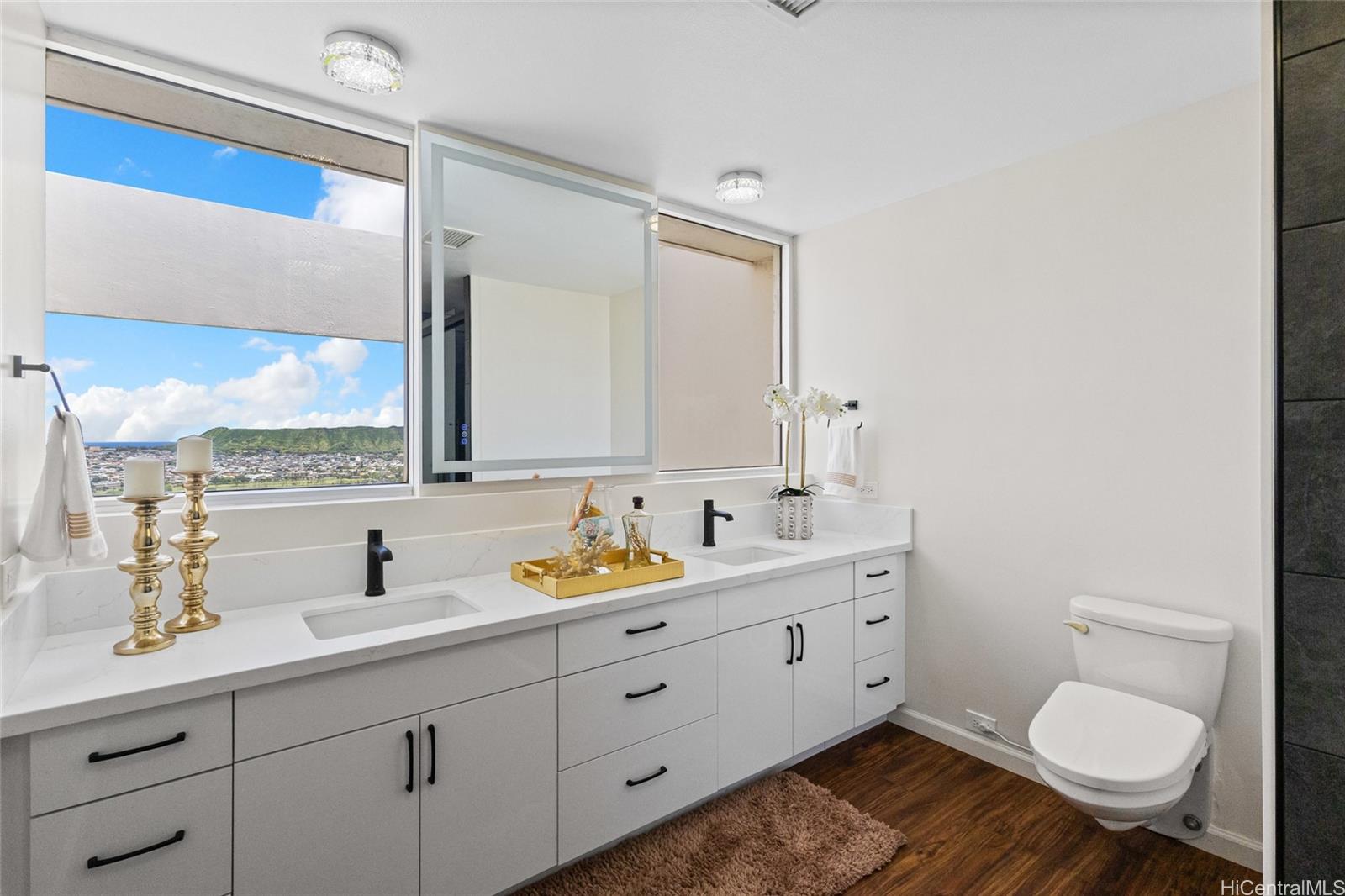 555 University Avenue  Unit 1