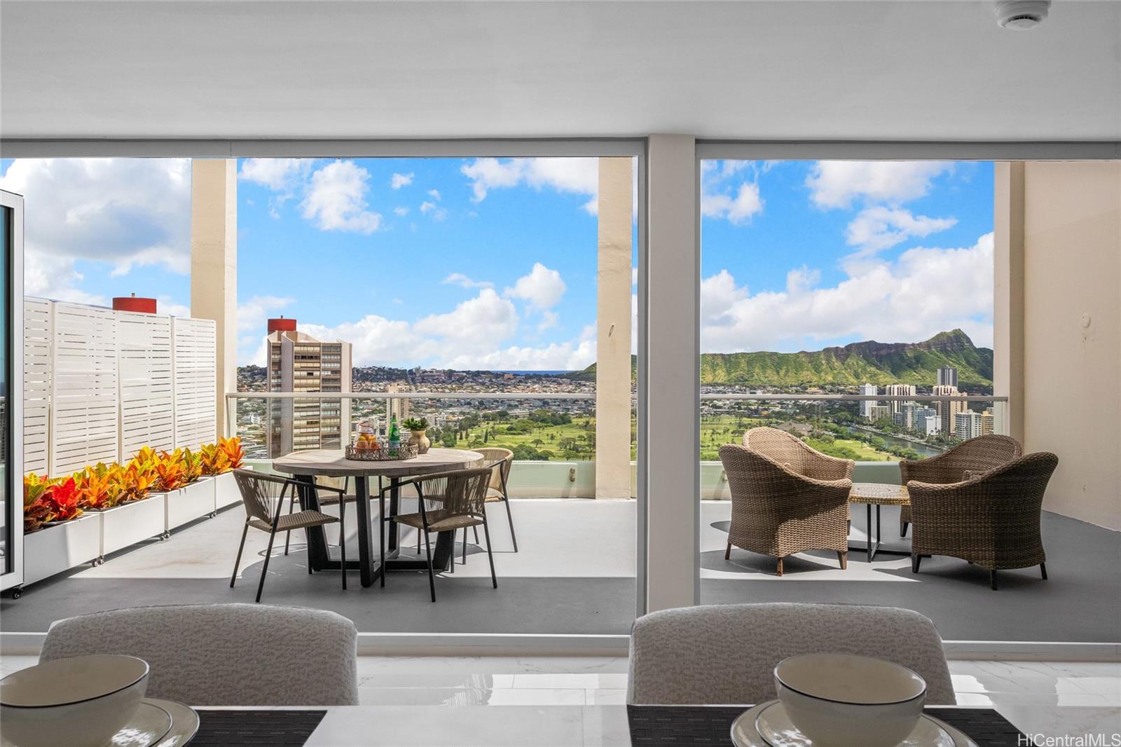 555 University Avenue  Unit 1