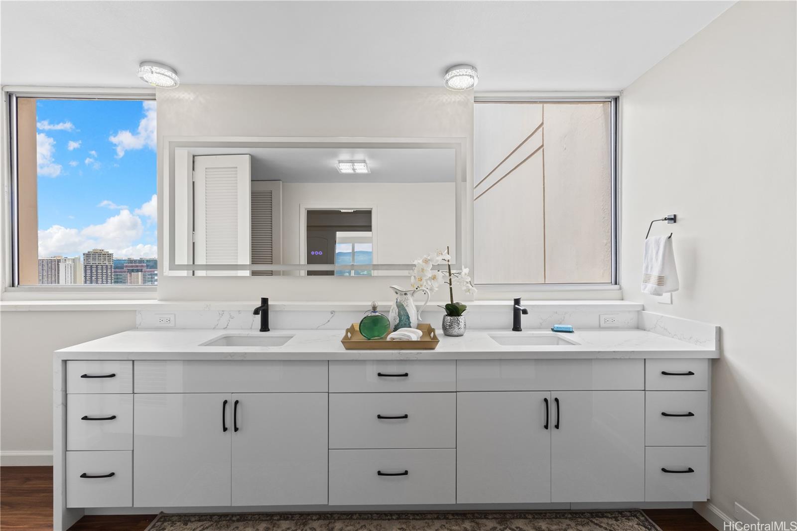 555 University Avenue  Unit 1