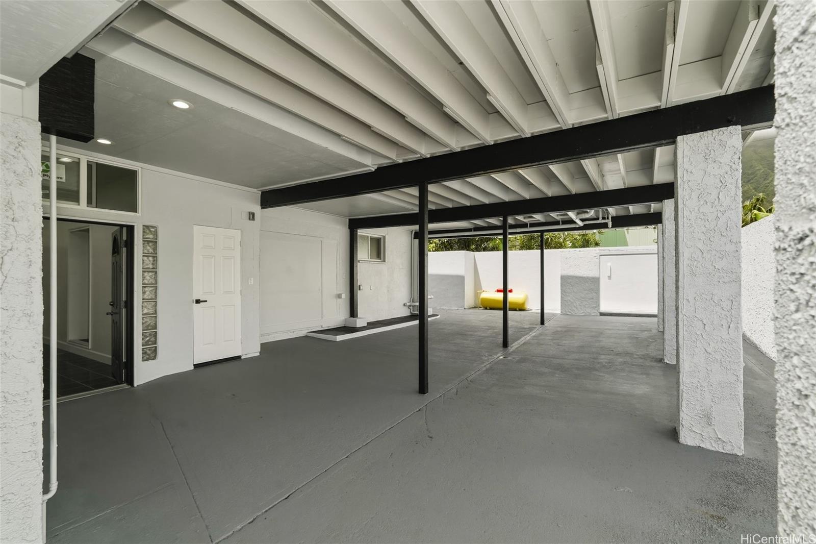 47-544 Hakuhale Street