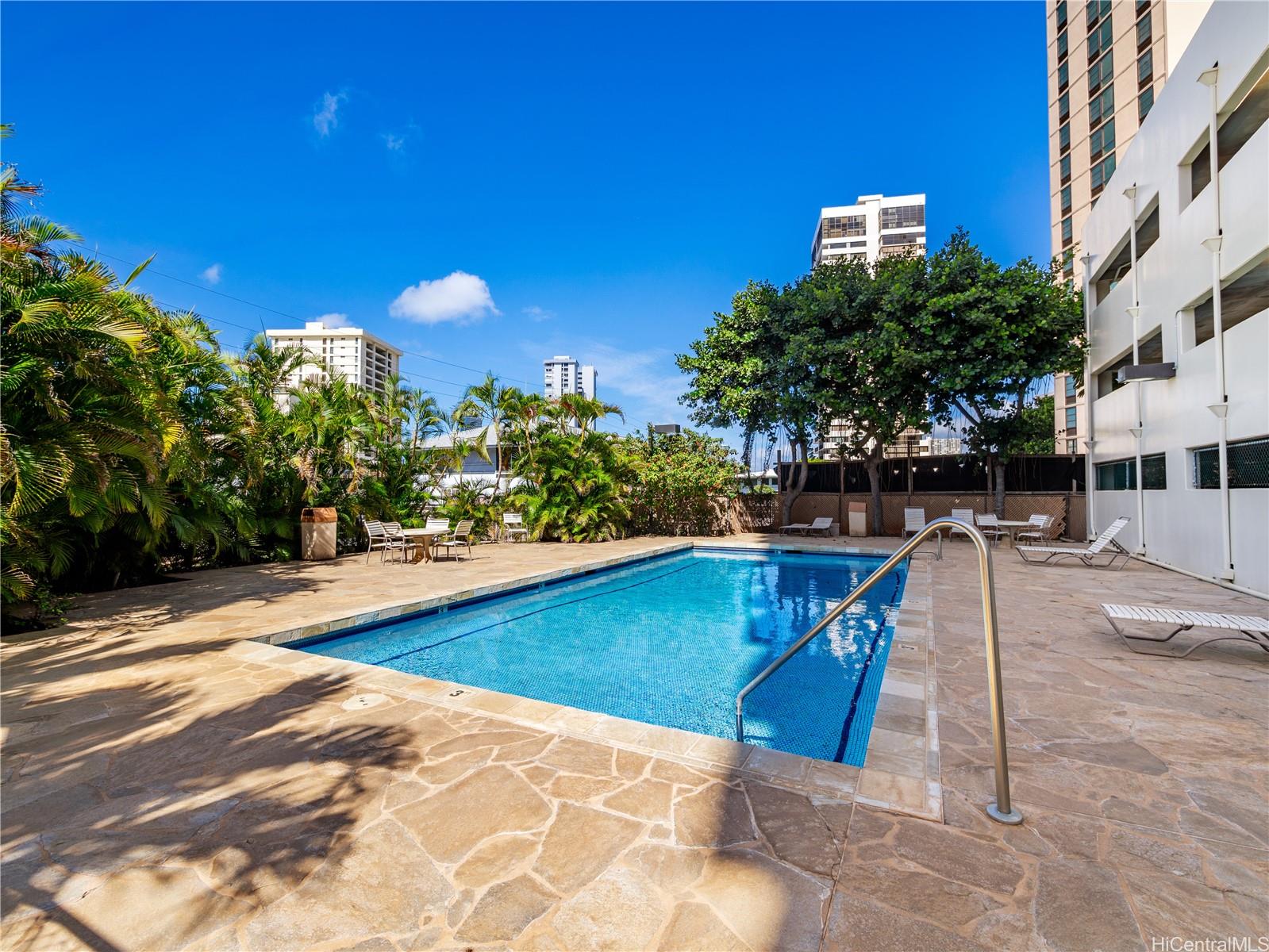 796 Isenberg Street  Unit 8C