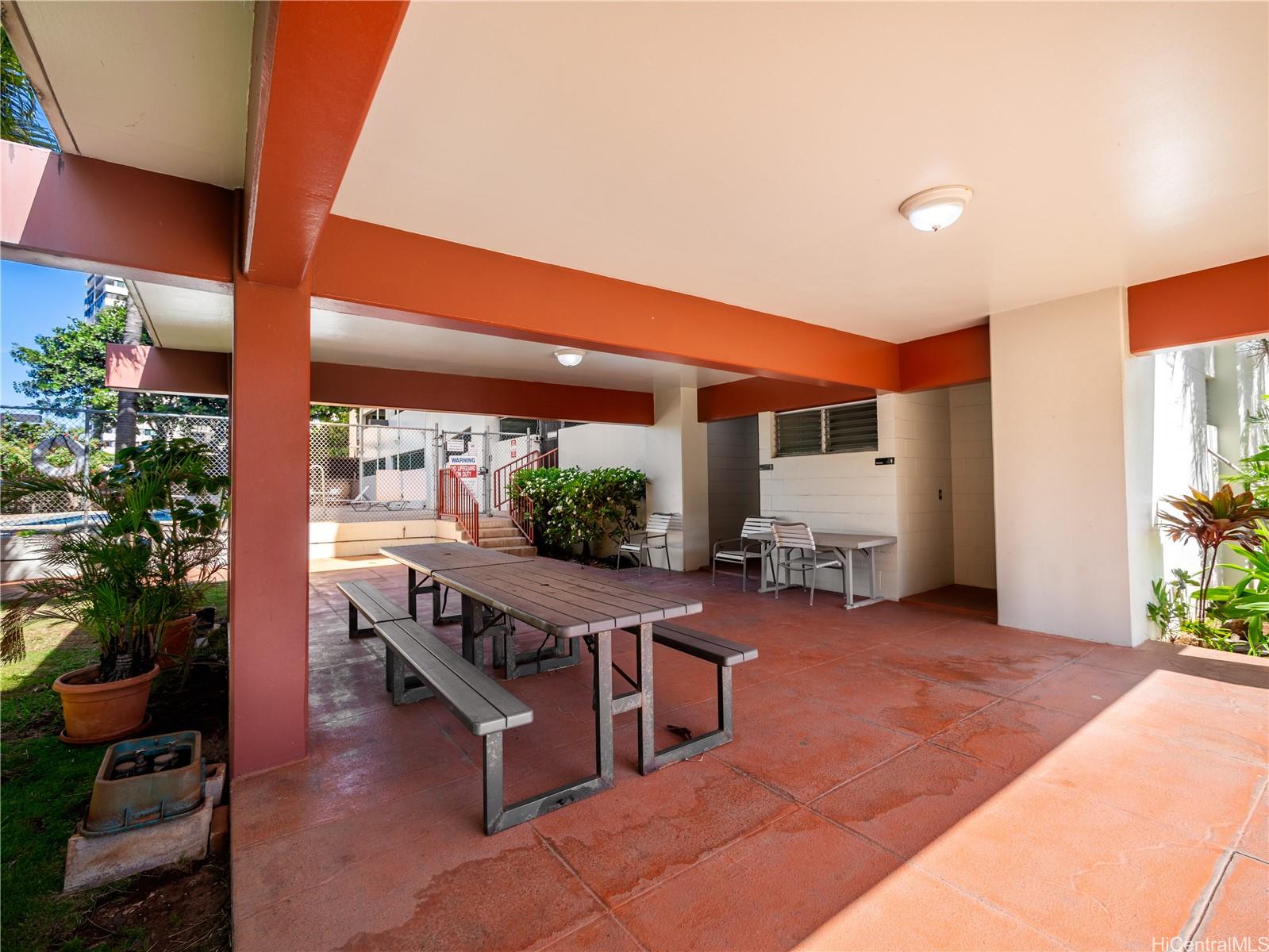796 Isenberg Street  Unit 8C