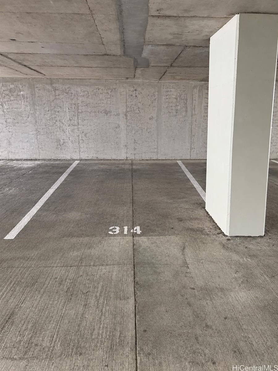 Photo 17 of 21