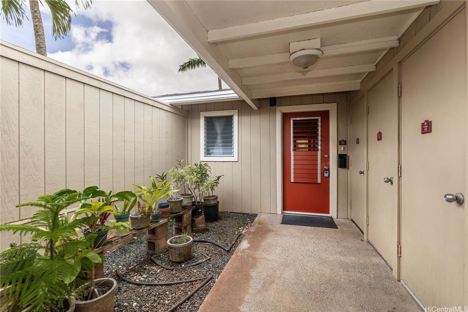 95-1050 Makaikai Street  Unit 31H