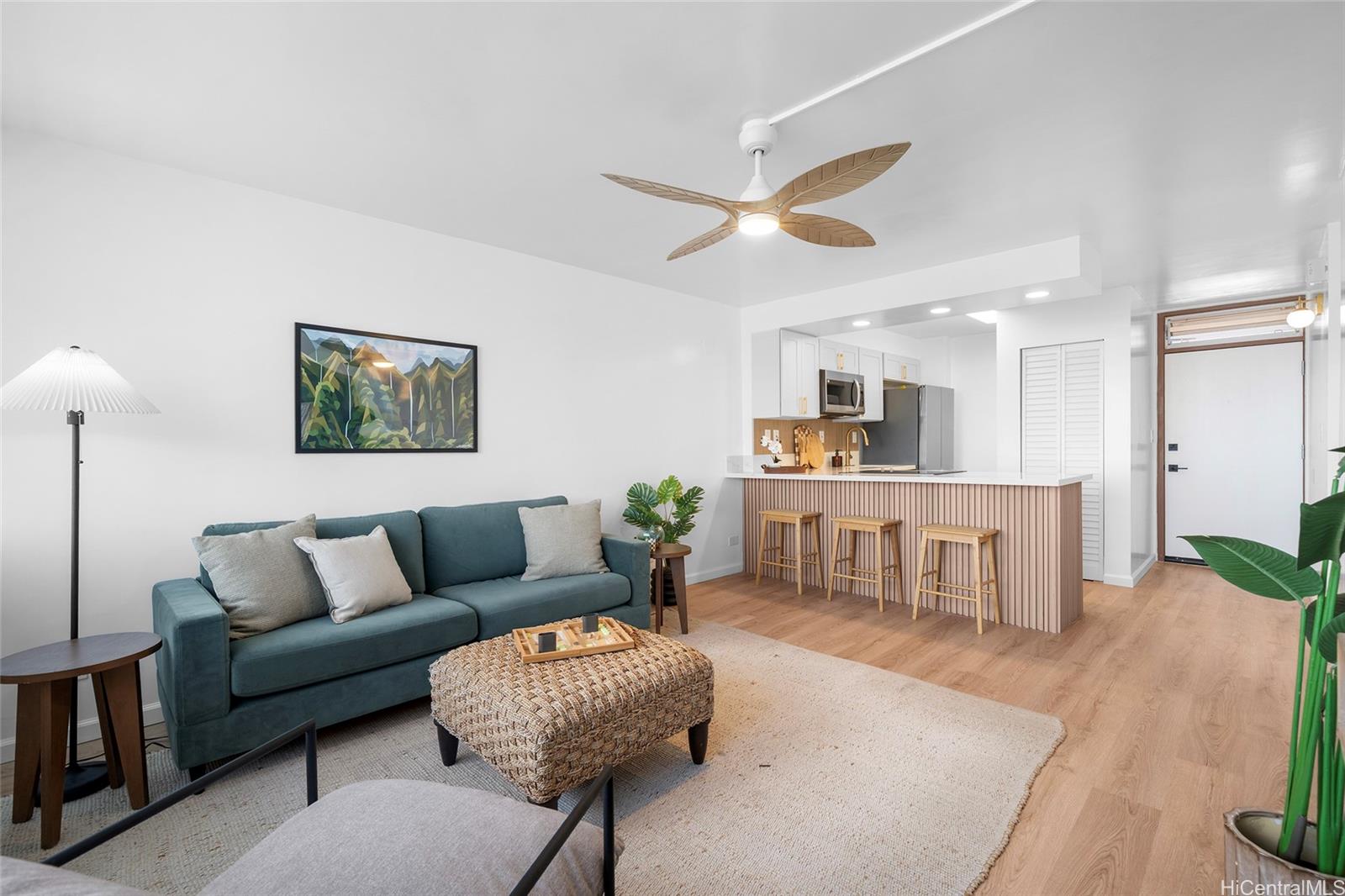 Click for more details 46-255 Kahuhipa Street A202