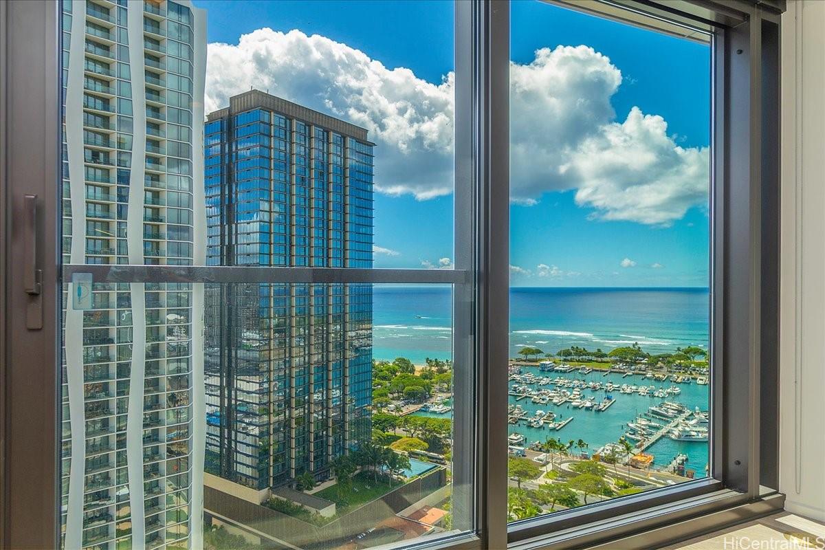 Click for more details 333 Ward Avenue 2508