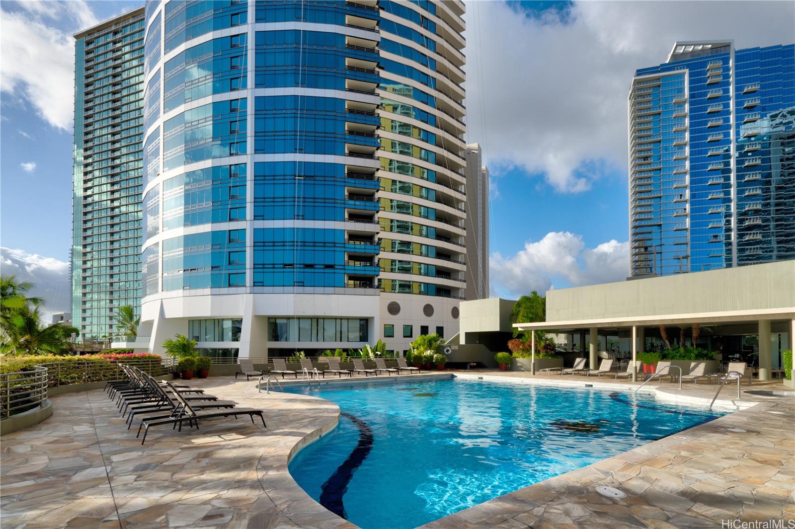 Click for more details 1330 Ala Moana Boulevard 3601