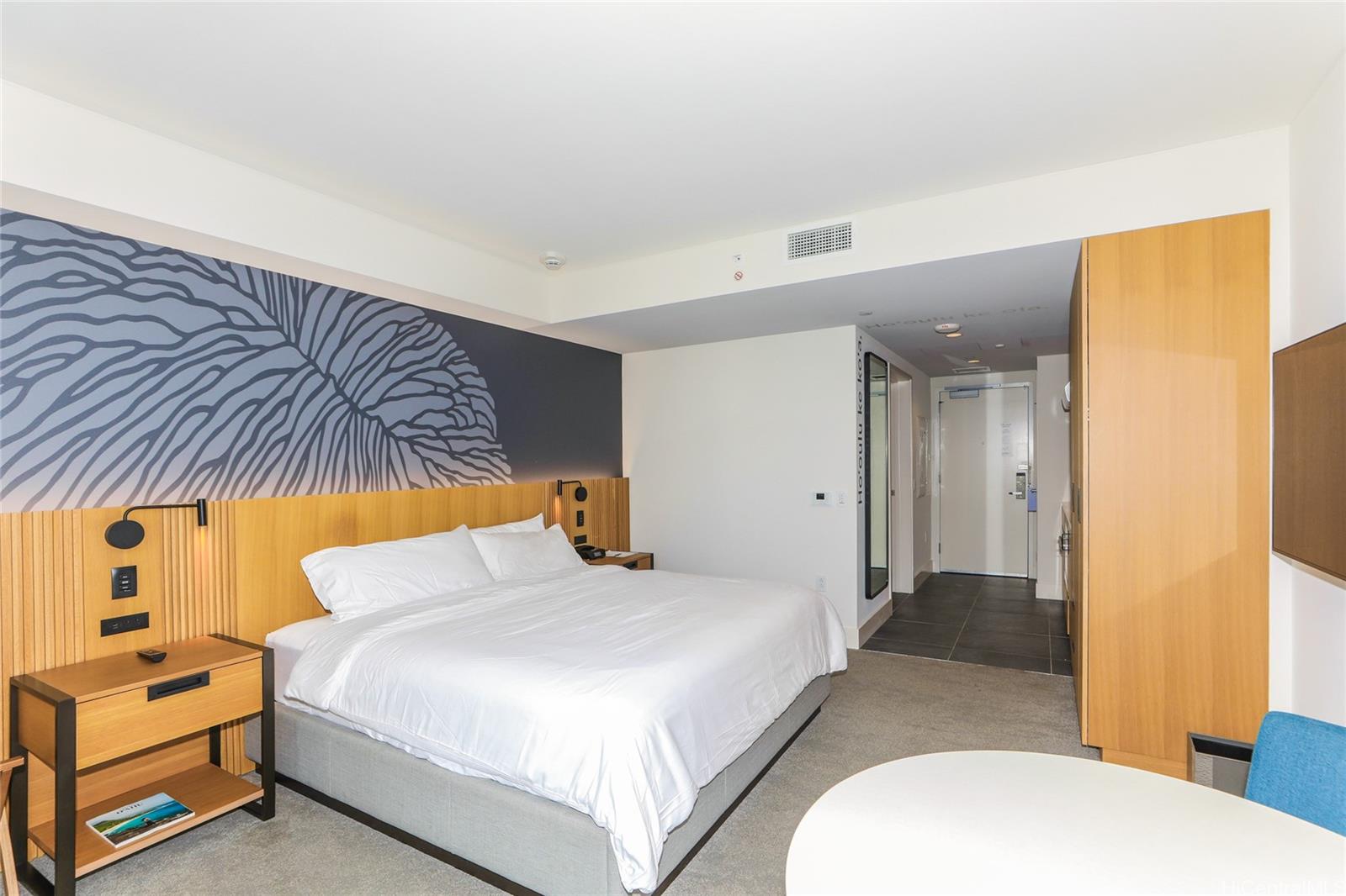Click for more details 1390 Kapiolani Boulevard 3106