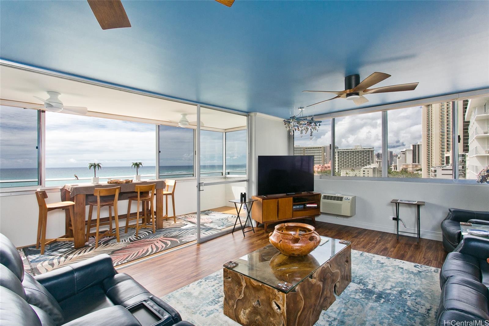 Click for more details 2500 Kalakaua Avenue 1402