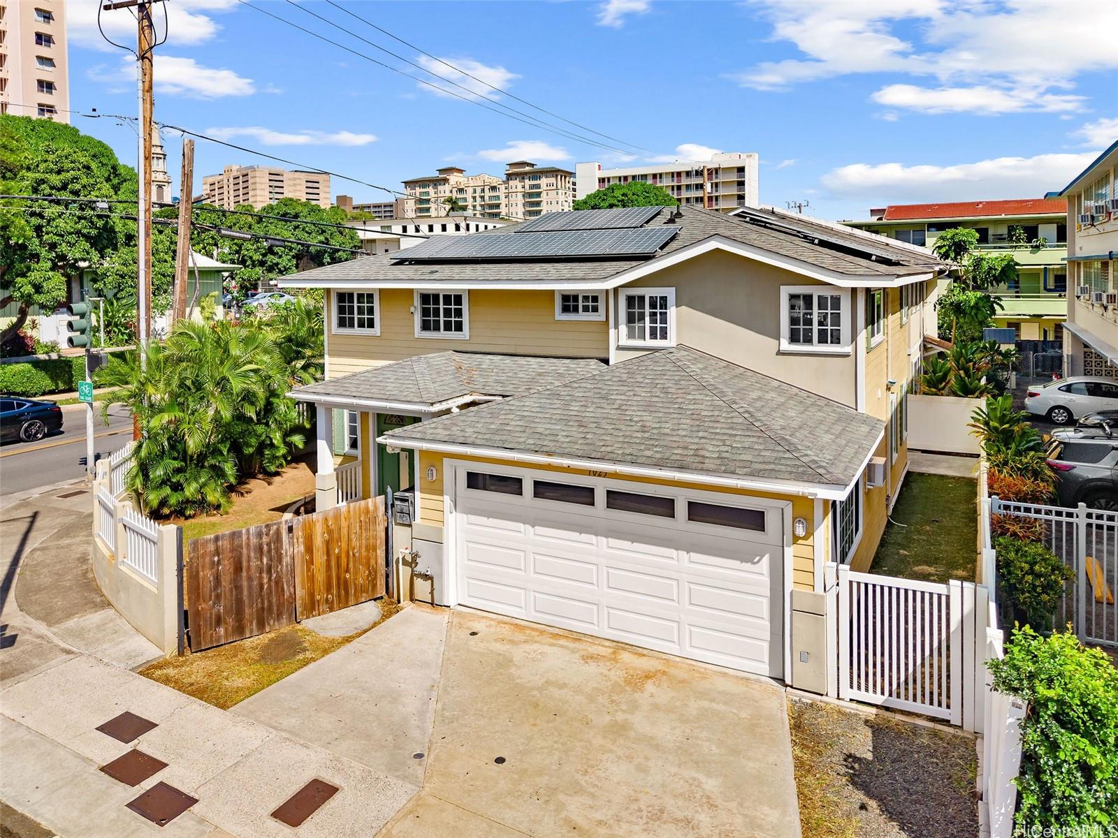 1025 Punahou Street A